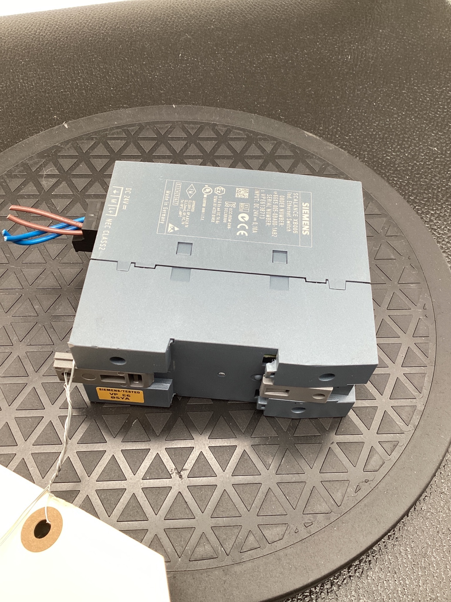 SIEMENS 6GK5 005-0BA00-1AB2 Ethernet Switch USED 3
