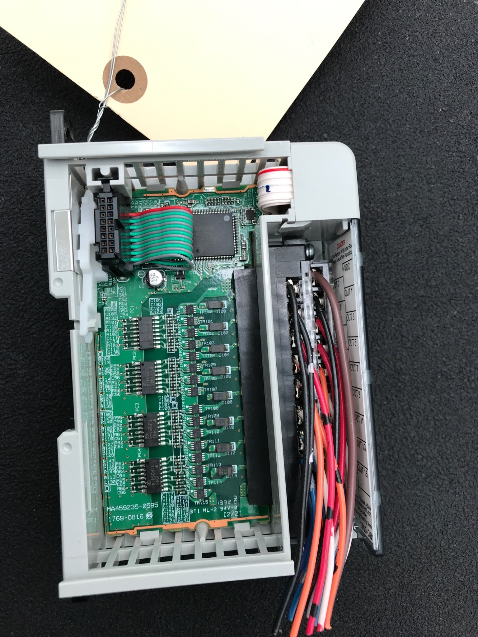 ALLEN BRADLEY 1769-OB16 /B CompactLogix Digital Output Module USED 3