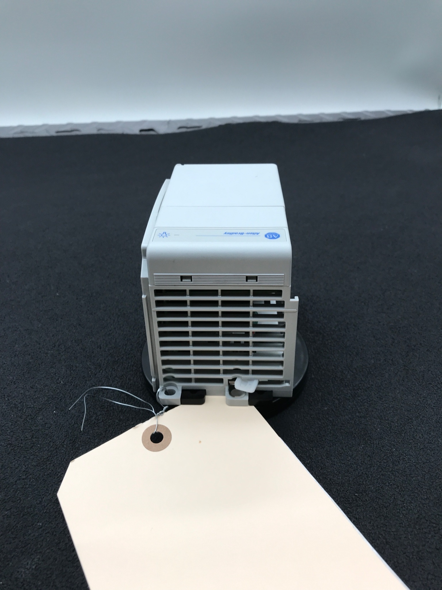 ALLEN BRADLEY 1769-PB4 /A Compact I/O Power Supply Unit USED 3