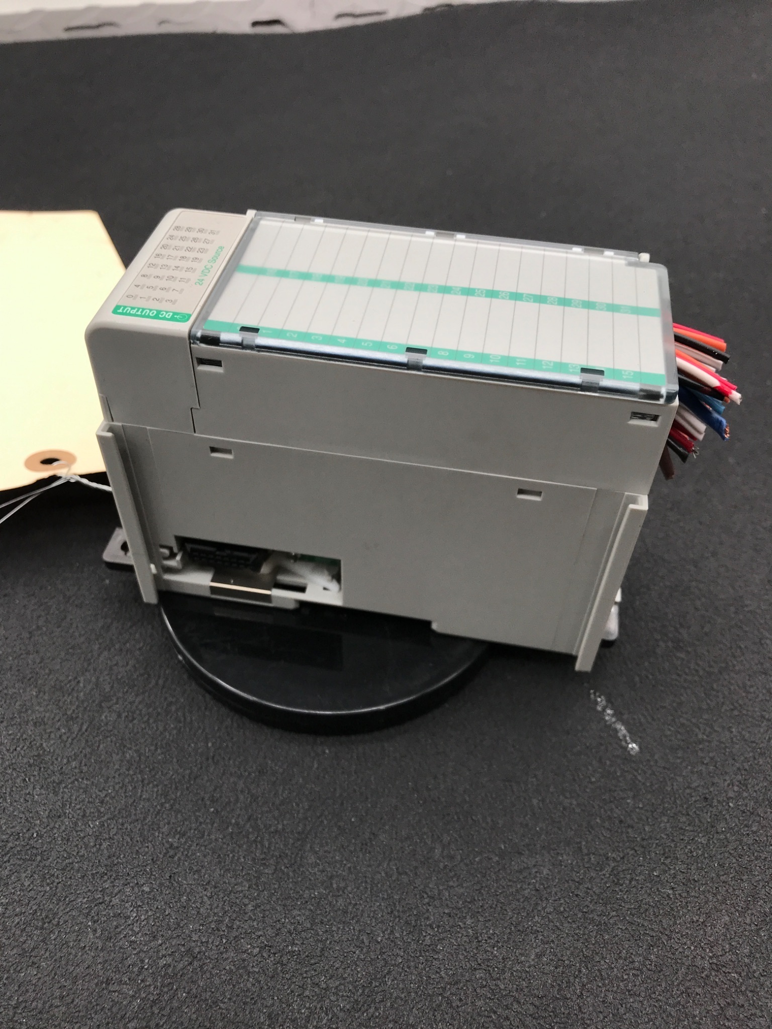 ALLEN-BRADLEY 1769-OB32 /A Compact I/O Output Module USED 1