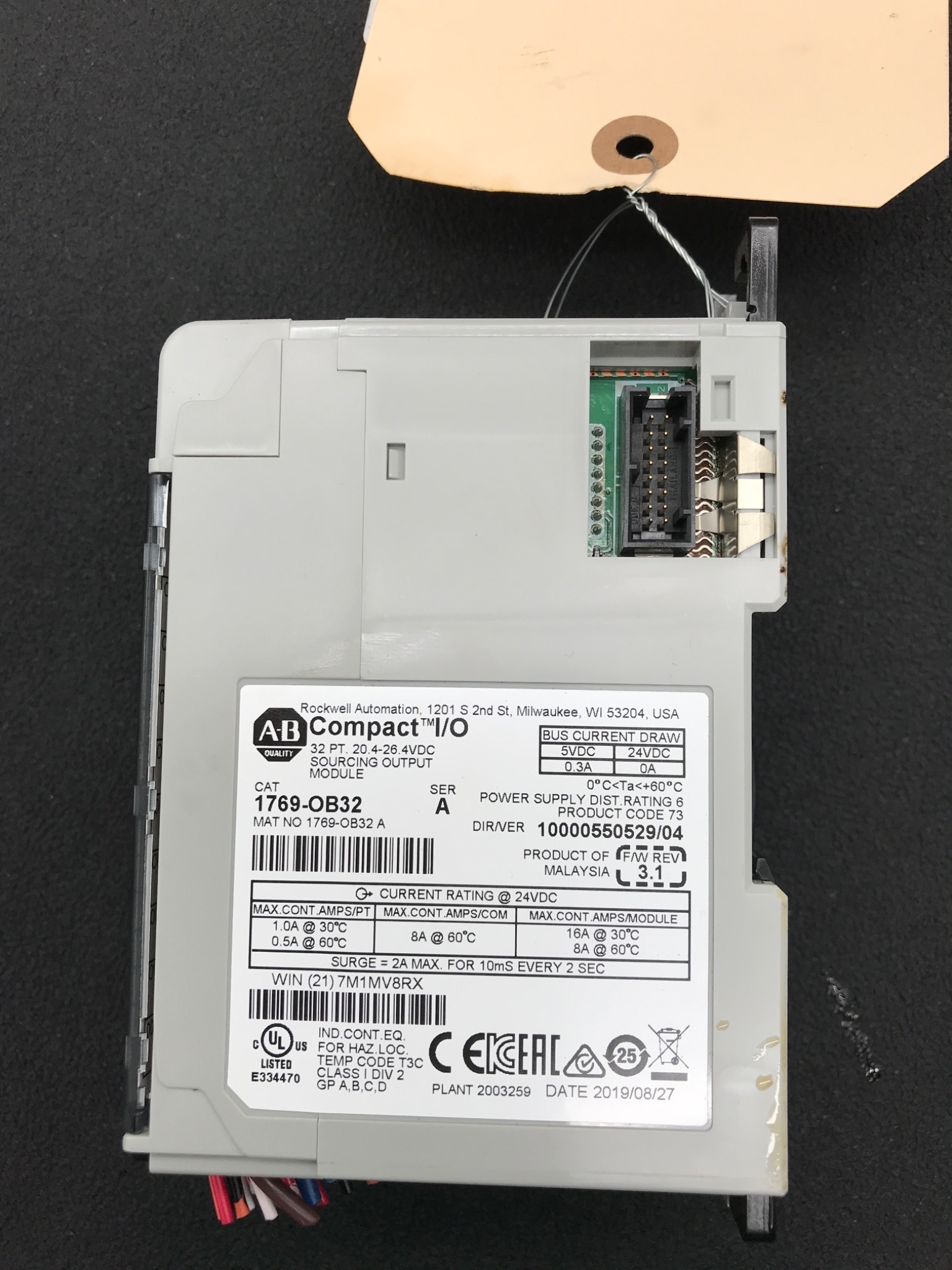 ALLEN-BRADLEY 1769-OB32 /A Compact I/O Output Module USED 4