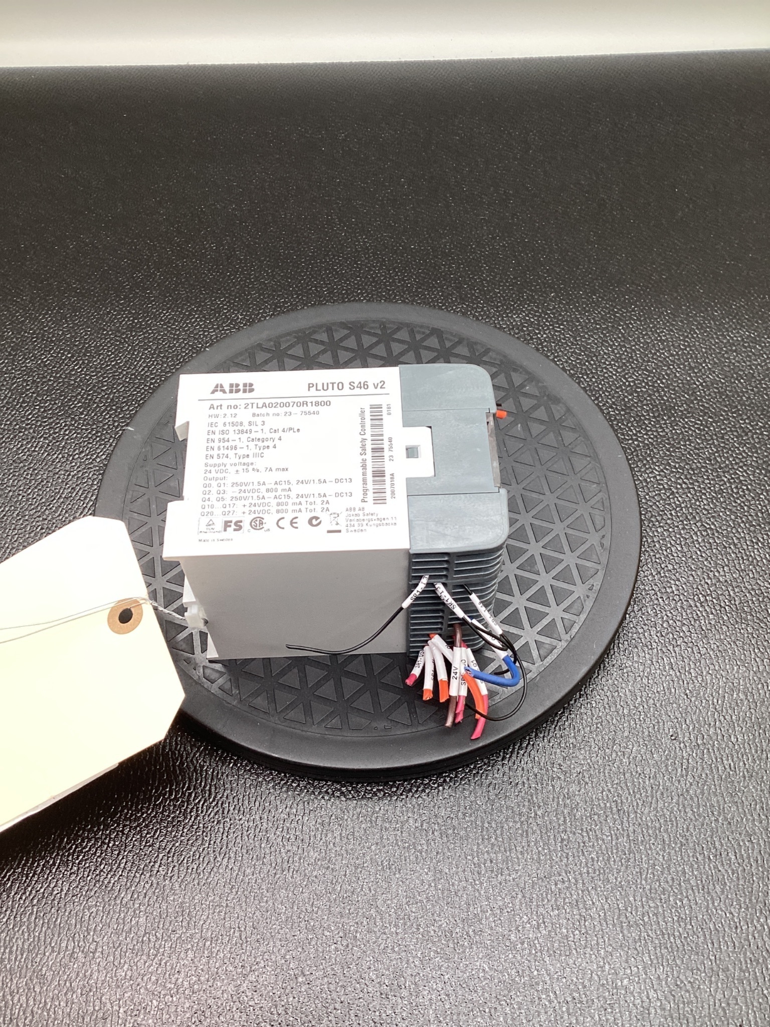 ABB PLUTO S46 V2 Programmable Safety Controller 2TLA020070R1800 USED 2