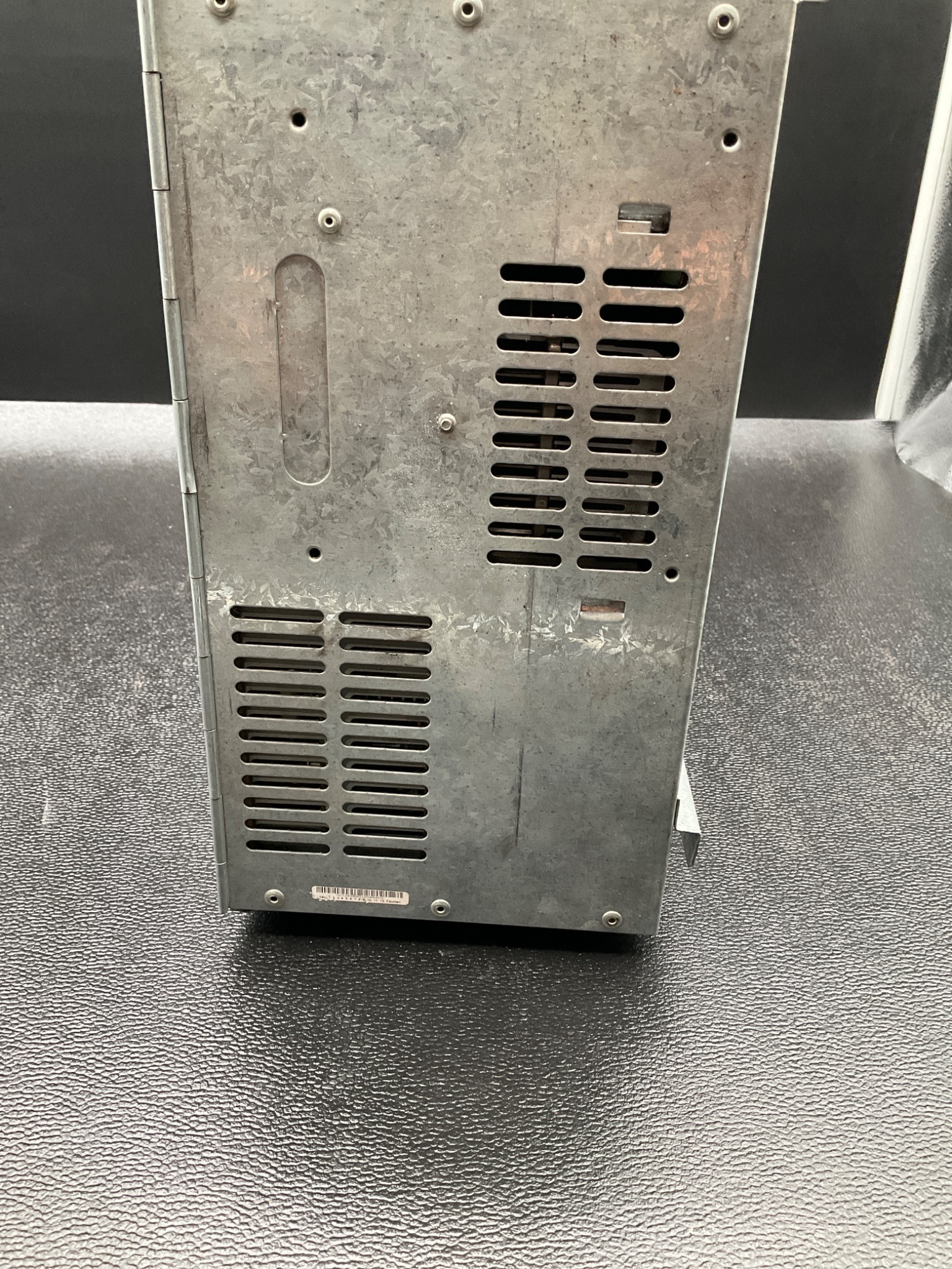 KUKA KPC ed05 Industrial Controller PC USED 2