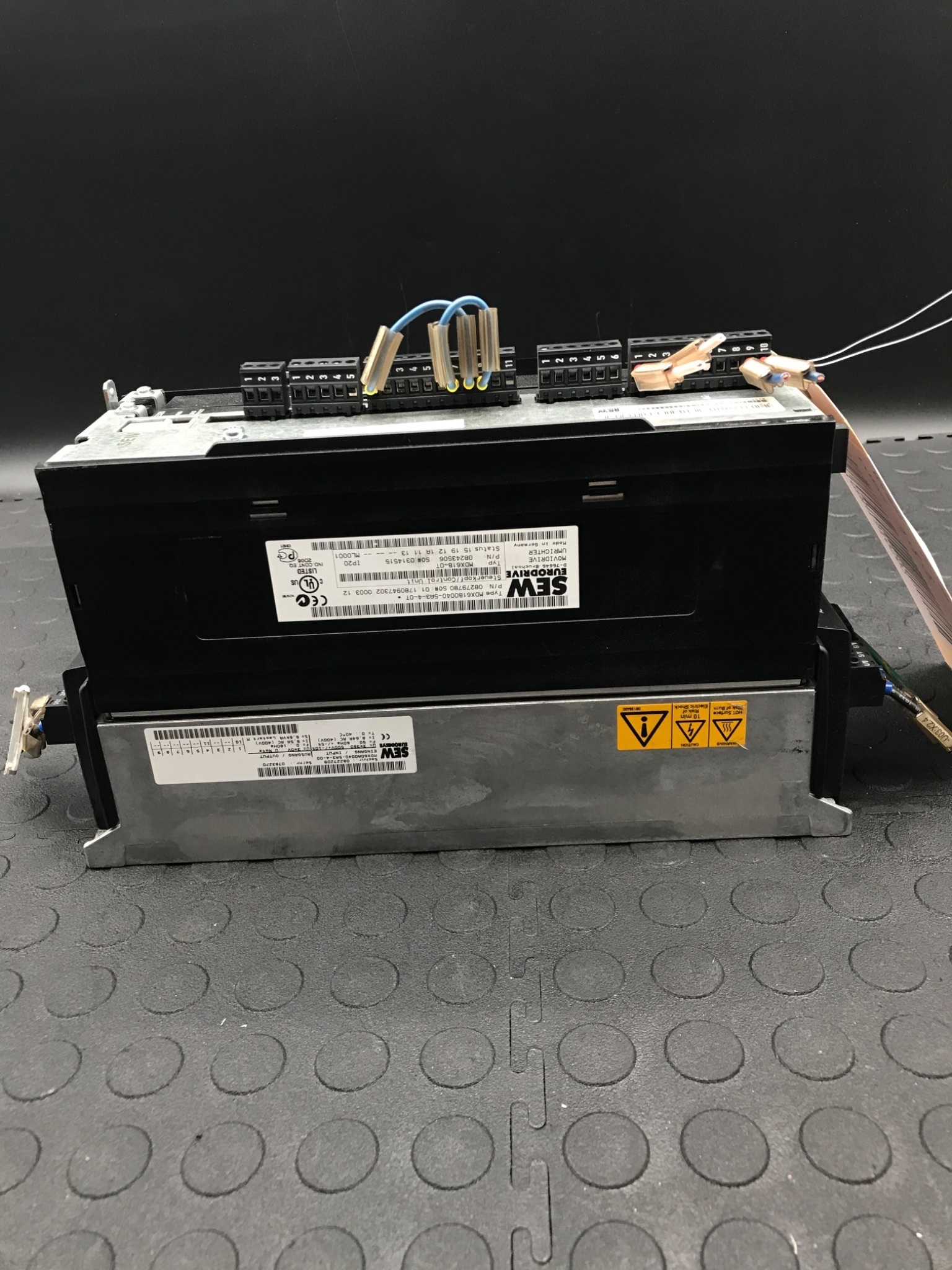 SEW EURODRIVE MDX61B0040-5A3-4-0T Movidrive B Frequency Inverter 5.5kW 400V USED 3