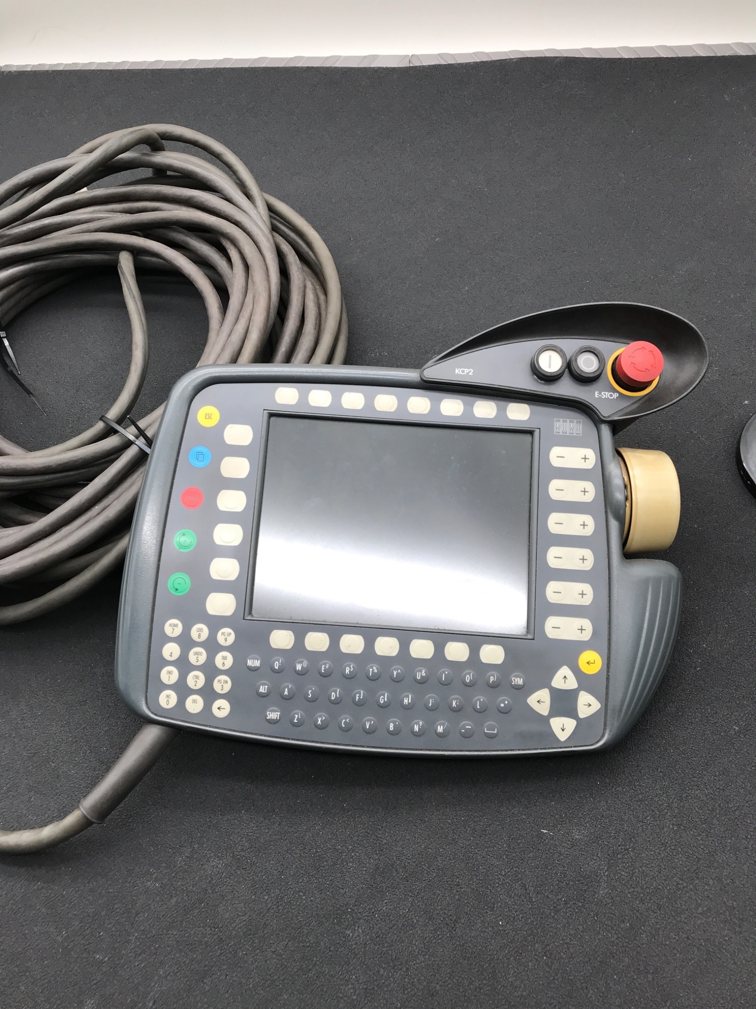 KUKA KCP2 00-114-265 TEACH PENDANT KR C2 ROBOT CONTROLLER USED 0