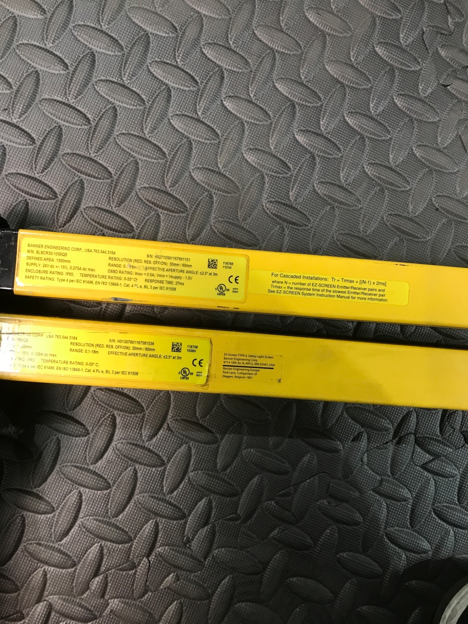 BANNER SLSCR30‑1500Q8 + SLSCE30‑1500Q8 Safety Light Curtain USED 3