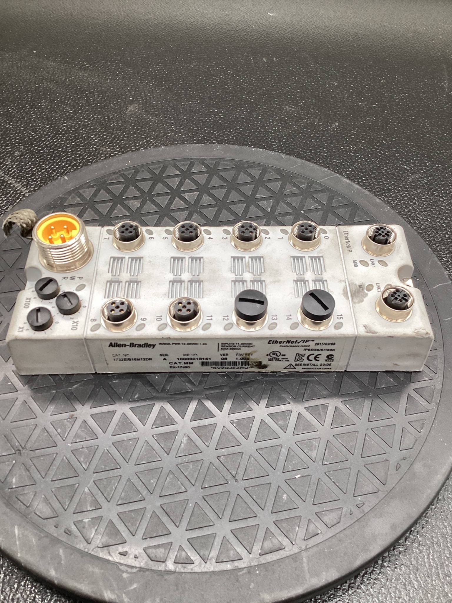 ALLEN-BRADLEY 1732E-IB16M12DR ARMORBLOCK 16PT INPUT MODULE 24VDC USED 1