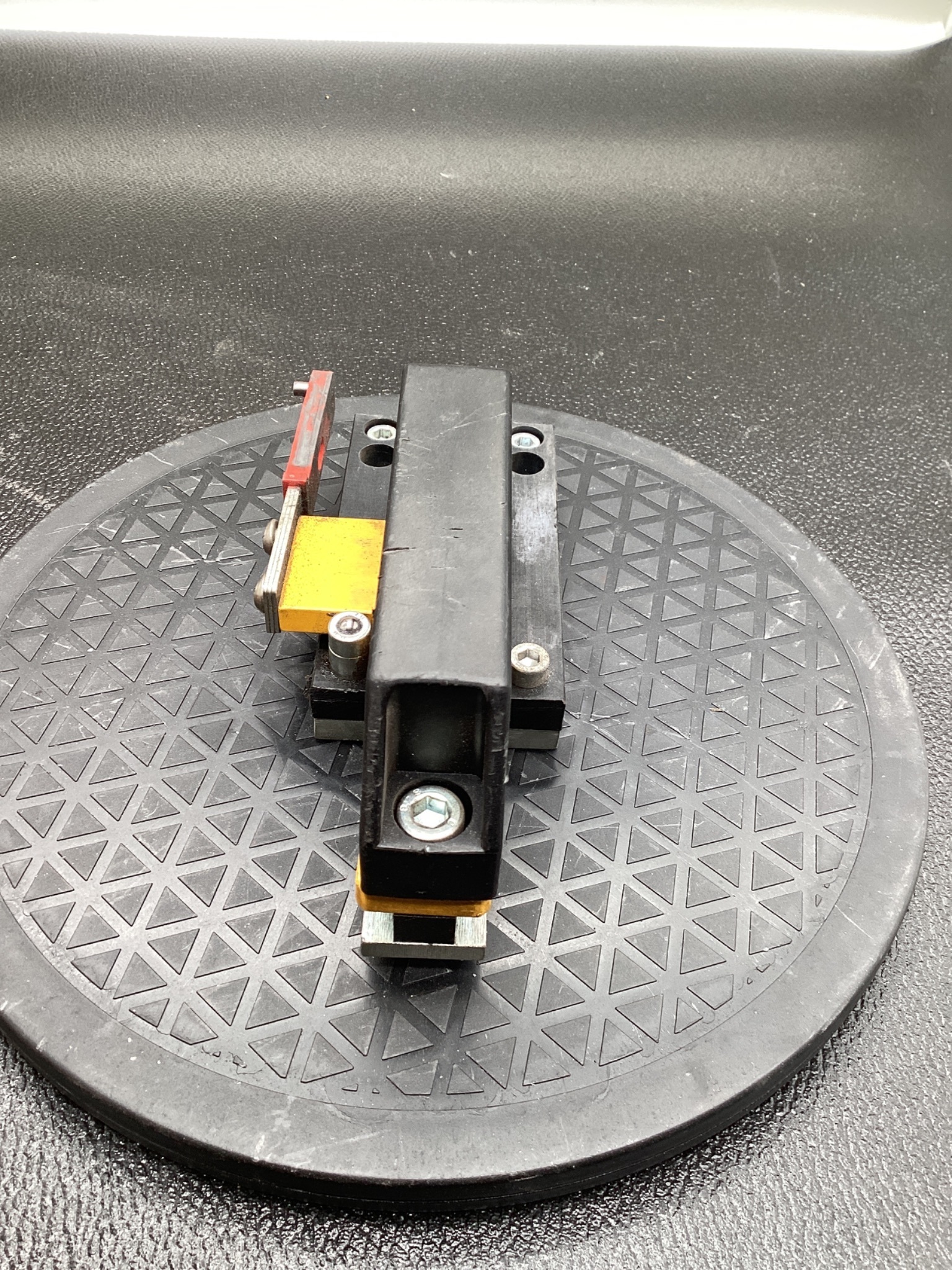EUCHNER RIEGEL TZ-A SAFETY BOLT ACTUATOR USED 1