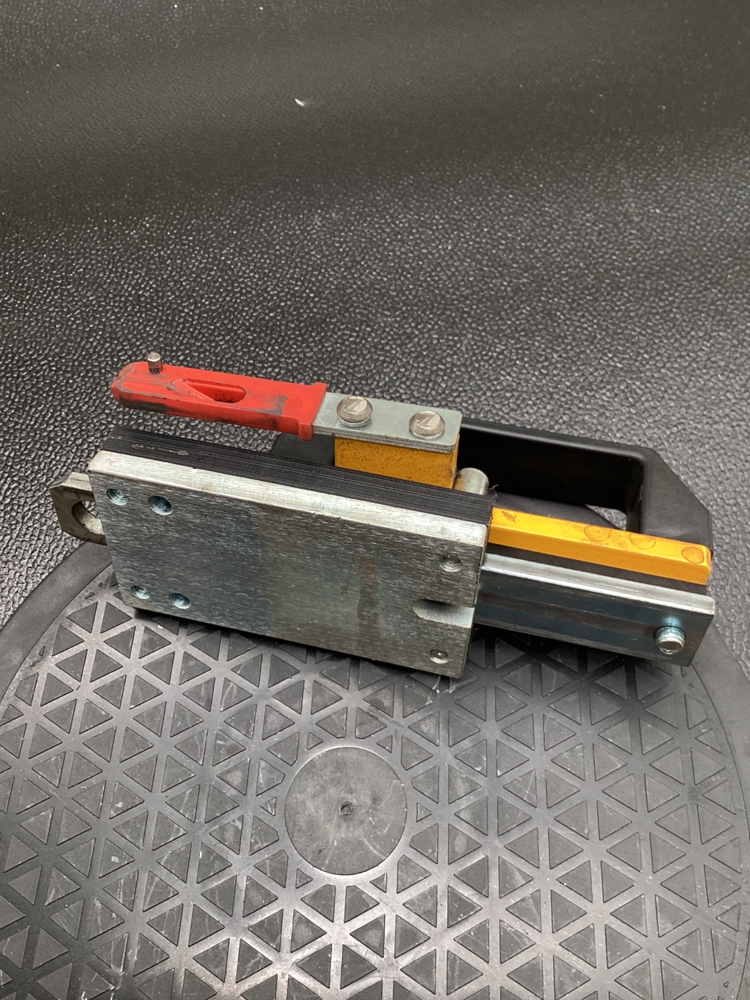 EUCHNER RIEGEL TZ-A SAFETY BOLT ACTUATOR USED 4