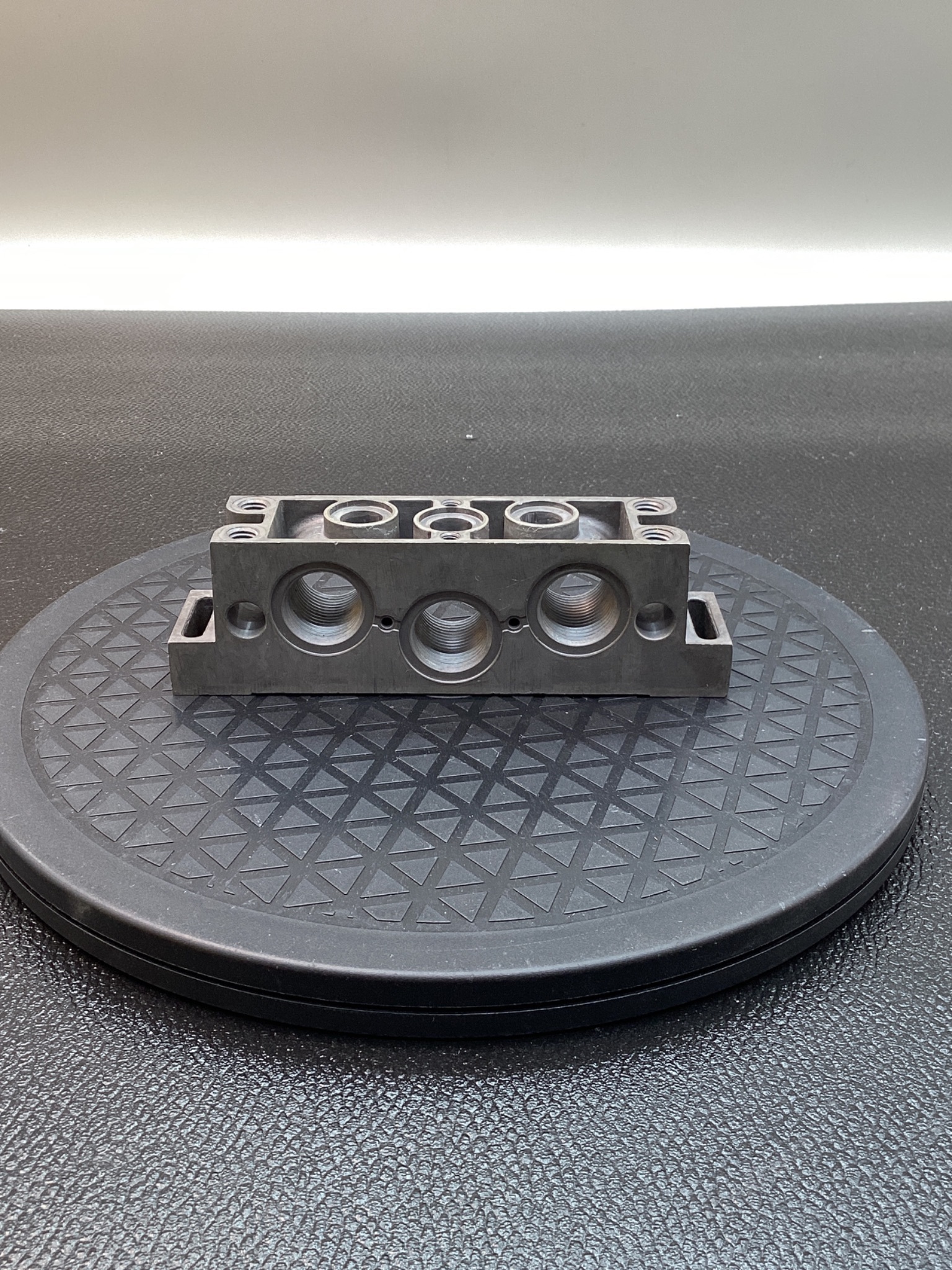 BOSCH 1 825 503 268 Pneumatic Connection Plate USED 3