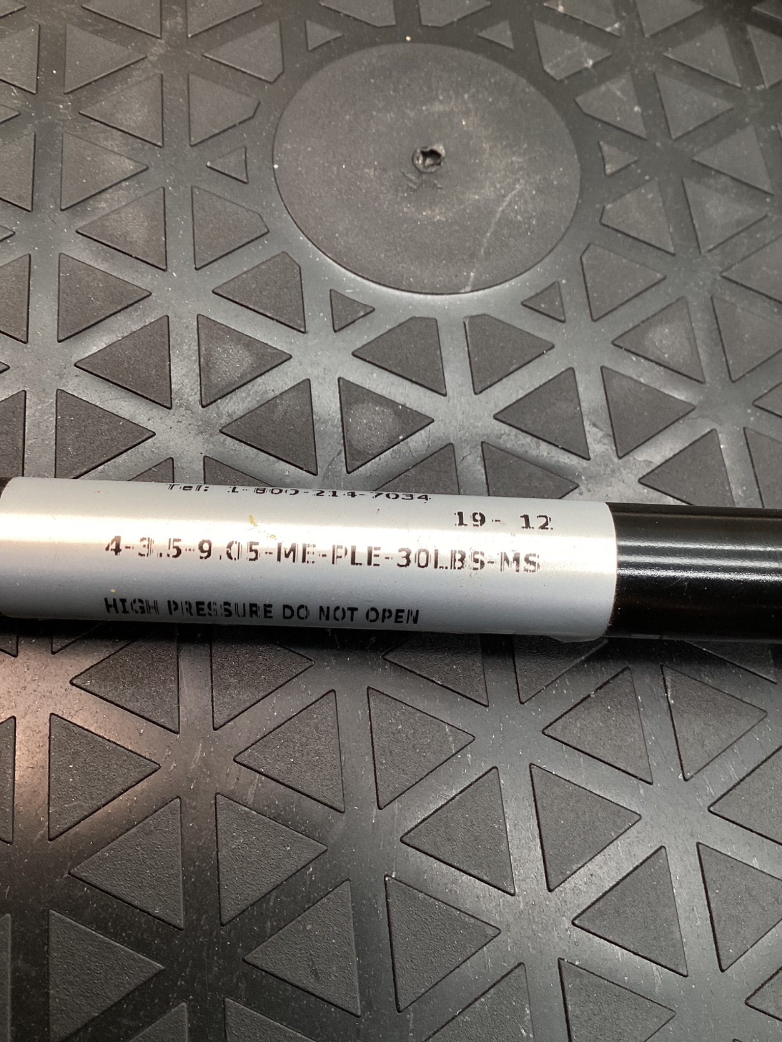 INDUSTRIAL GAS SPRING 4-3.5-9.05-ME-PLE 30LBS MS USED 5