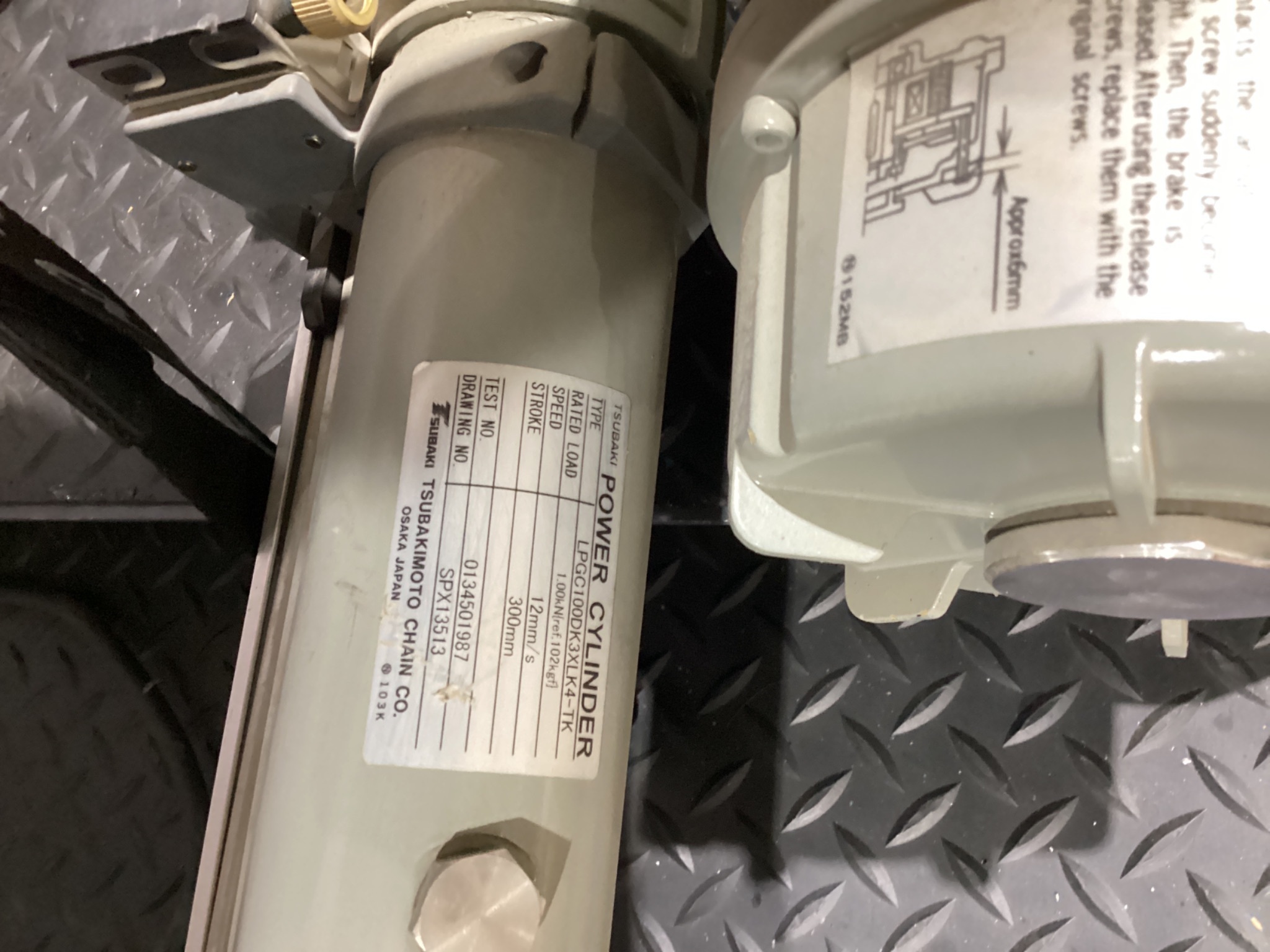 TSUBAKI LPGC100DK3XLK4-TK POWER CYLINDER USED 5