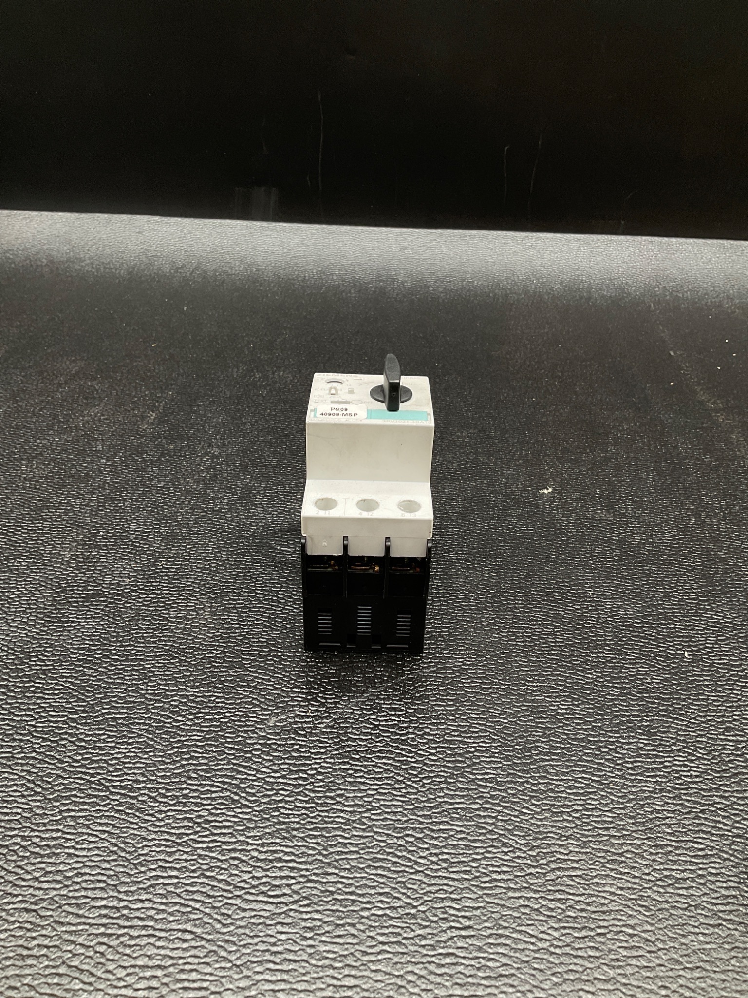 SIEMENS 3RV1021-4BA10 MOTOR PROTECTION CIRCUIT BREAKER USED 1