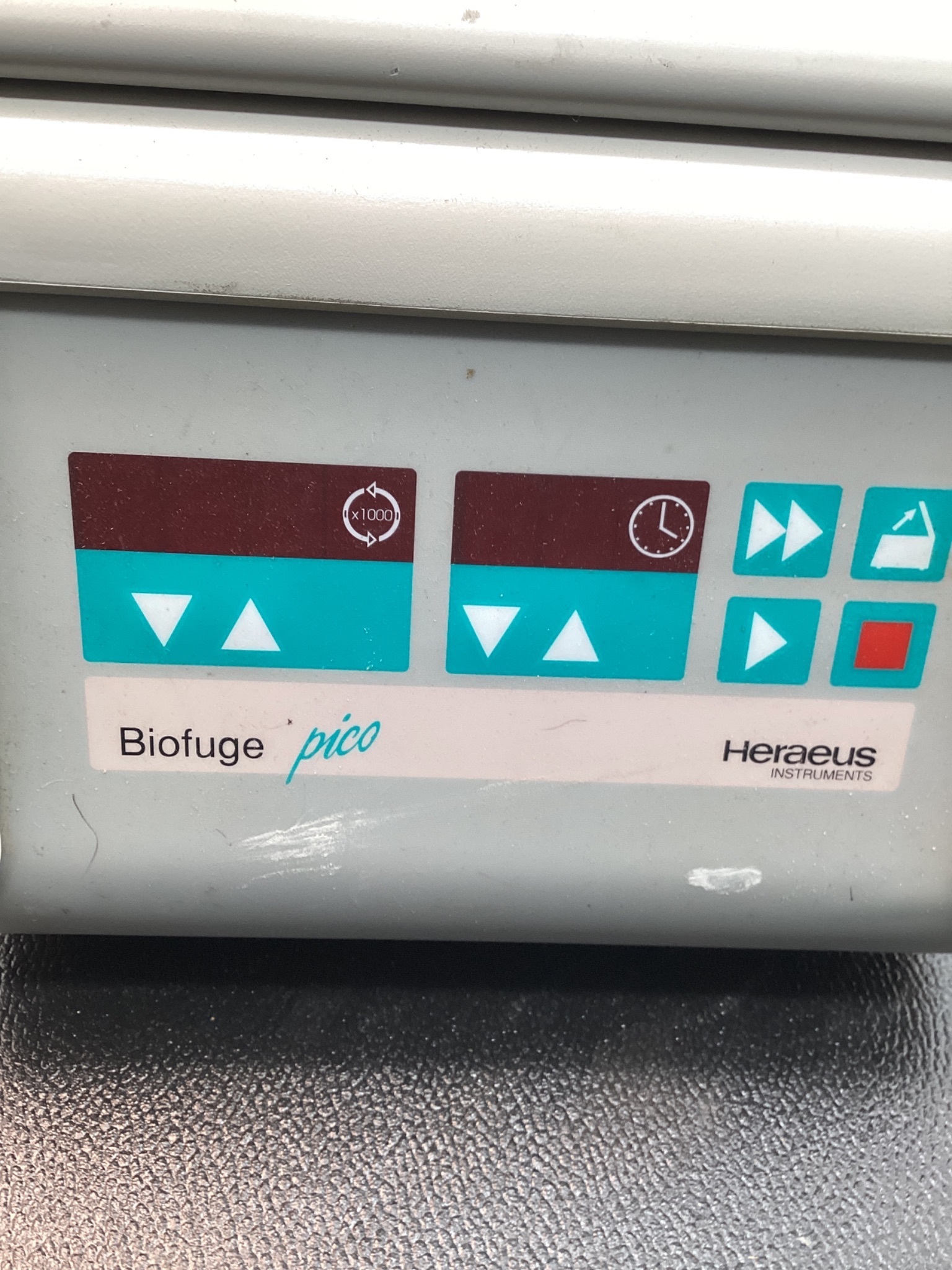 HERAEUS 75003284 BIOFUGE PICO CENTRIFUGE USED 4