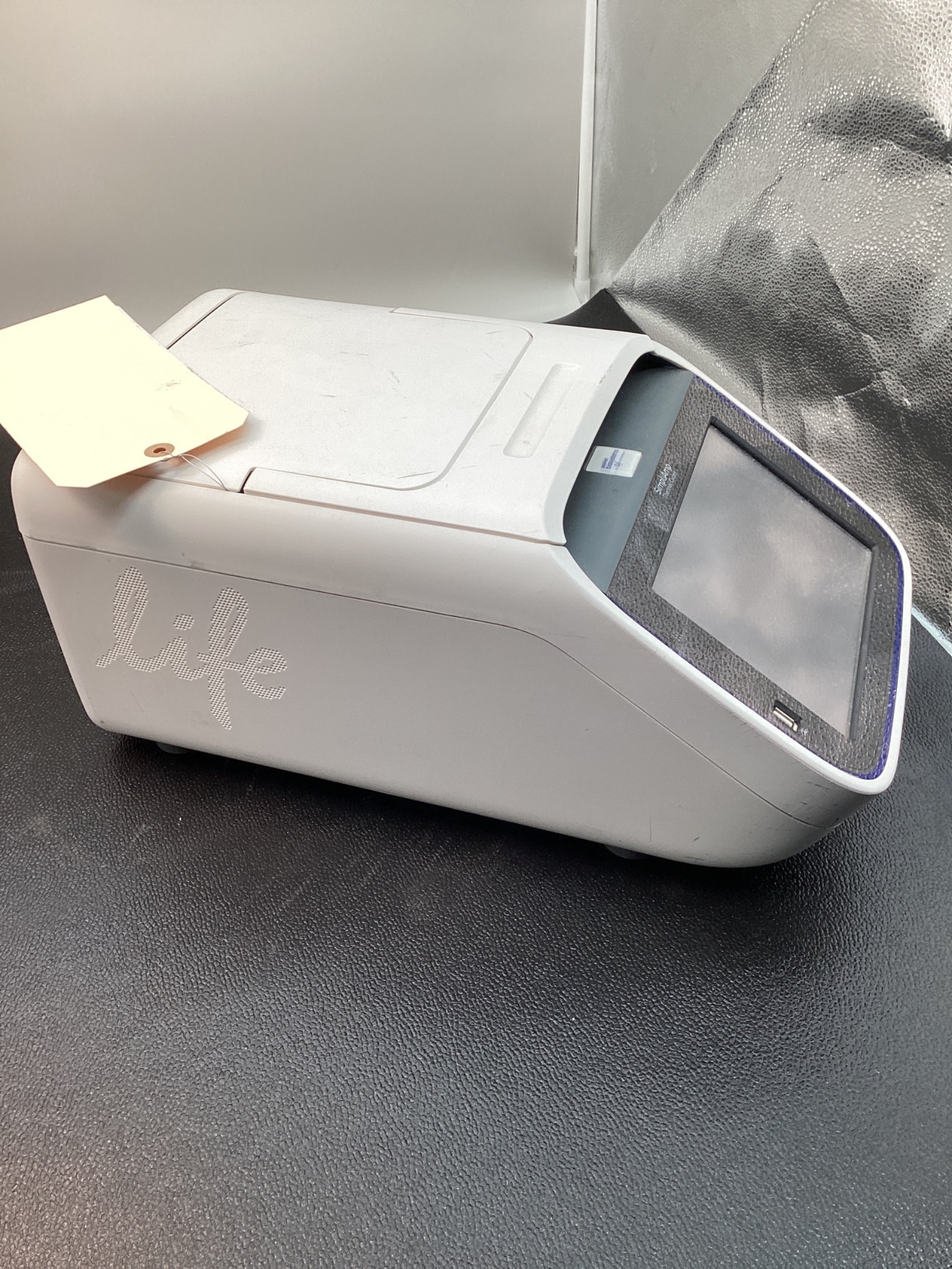 APPLIED BIOSYSTEMS A24812 SIMPLIAMP THERMAL CYCLER PCR USED 1