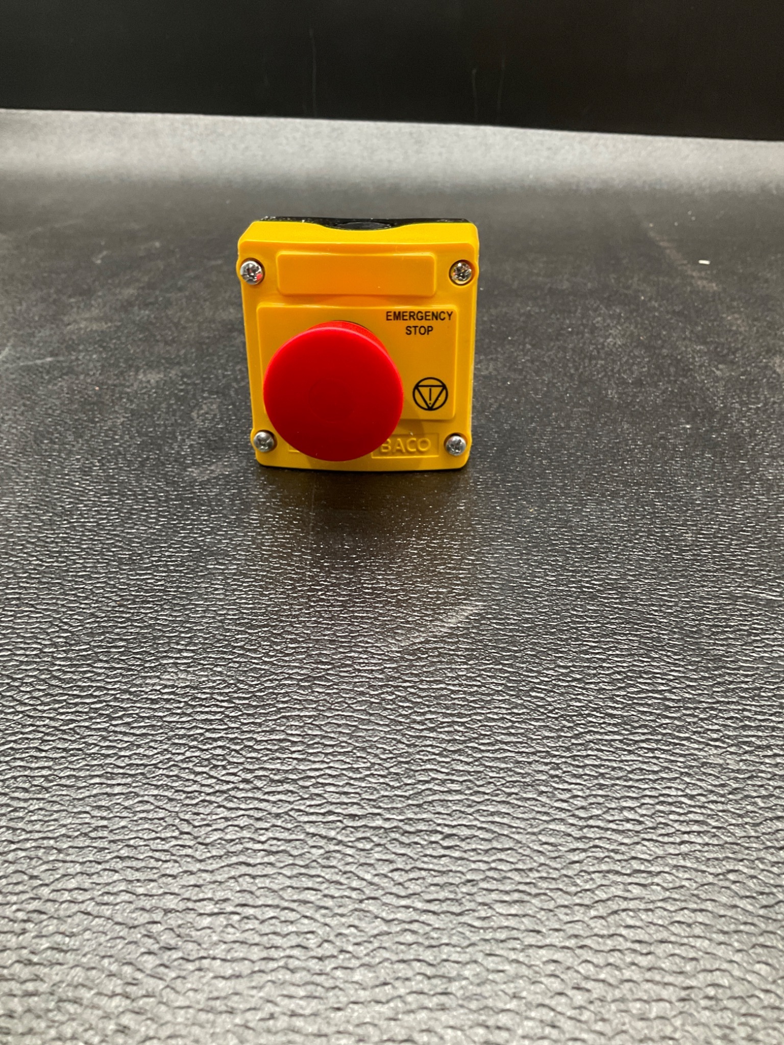 BACO LBX15311 22MM PUSH-PULL E-STOP STATION NEW 1