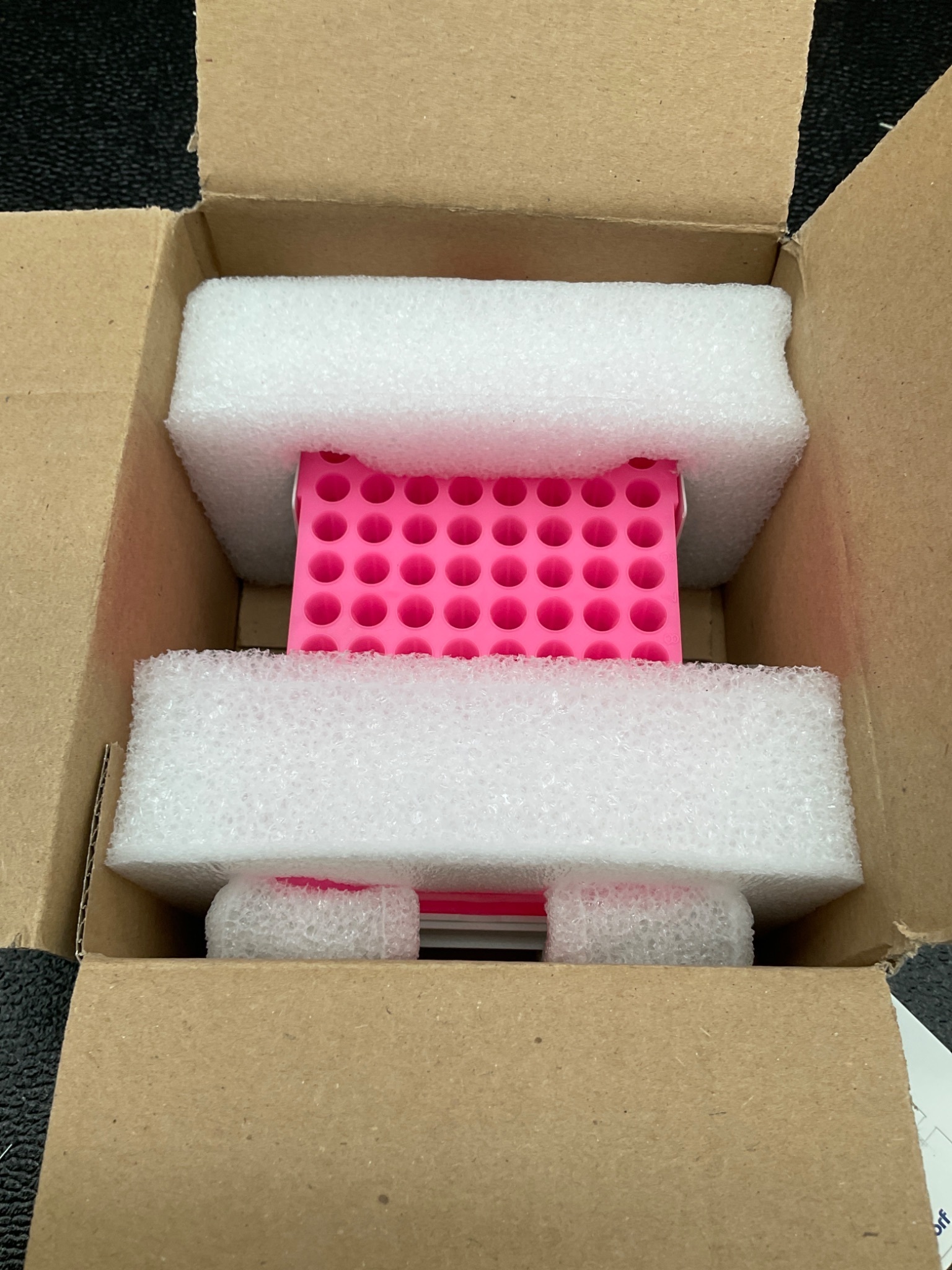 EPPENDORF 022510541 PCR COOLER ICELESS COLD PACK 96-WELL PINK NEW 2