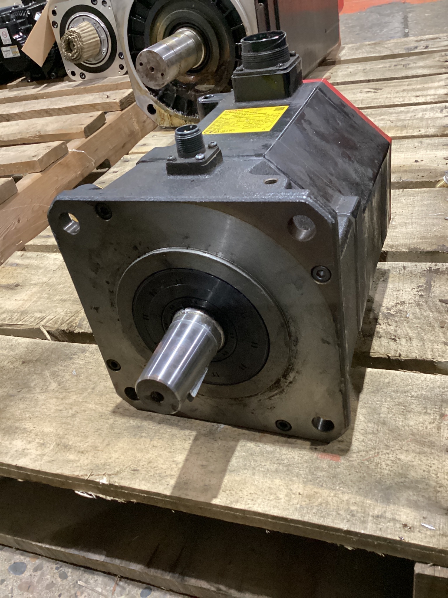 FANUC A06B-2041-B605#0042 AC SERVO MOTOR 4.3KW 2000RPM 27NM USED 1