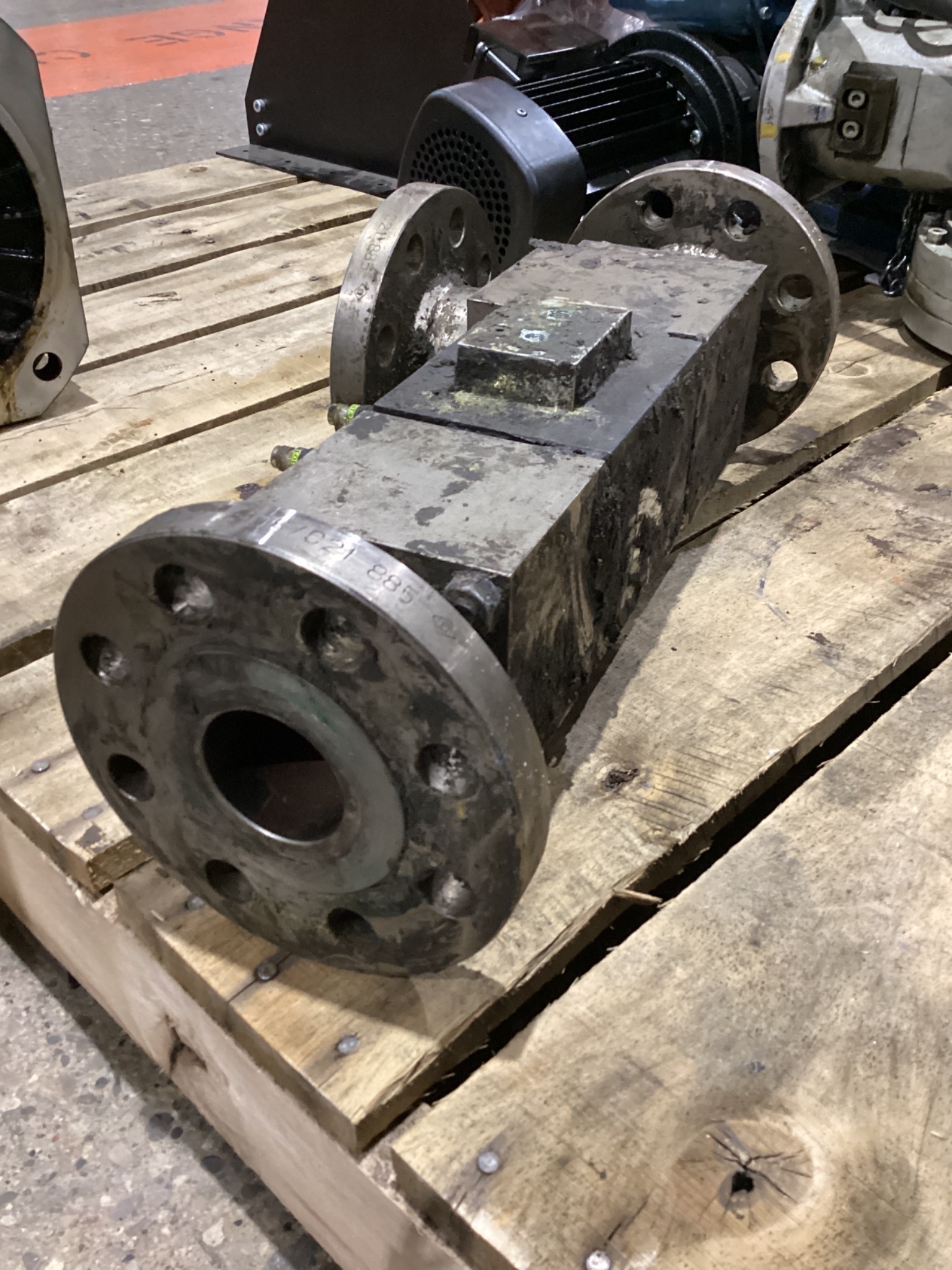 COAX VSVF503X440TTA2UX2VXI2P1Y 2IN 2/2 WAY COAXIAL VALVE 600PSI USED 2