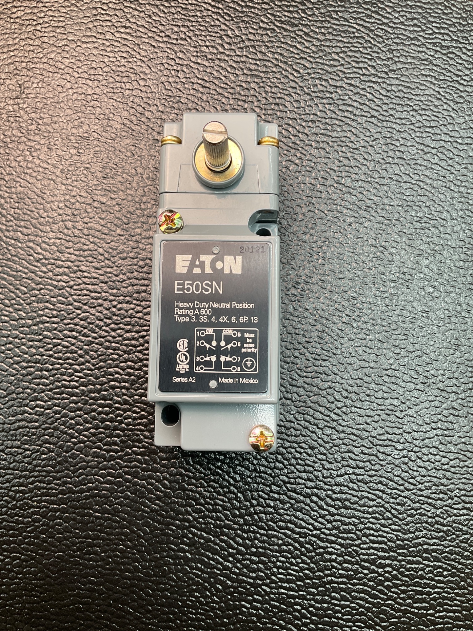 EATON E50NN1 ROTARY LIMIT SWITCH SPDT 600V 10A NEMA 6P NEW 2