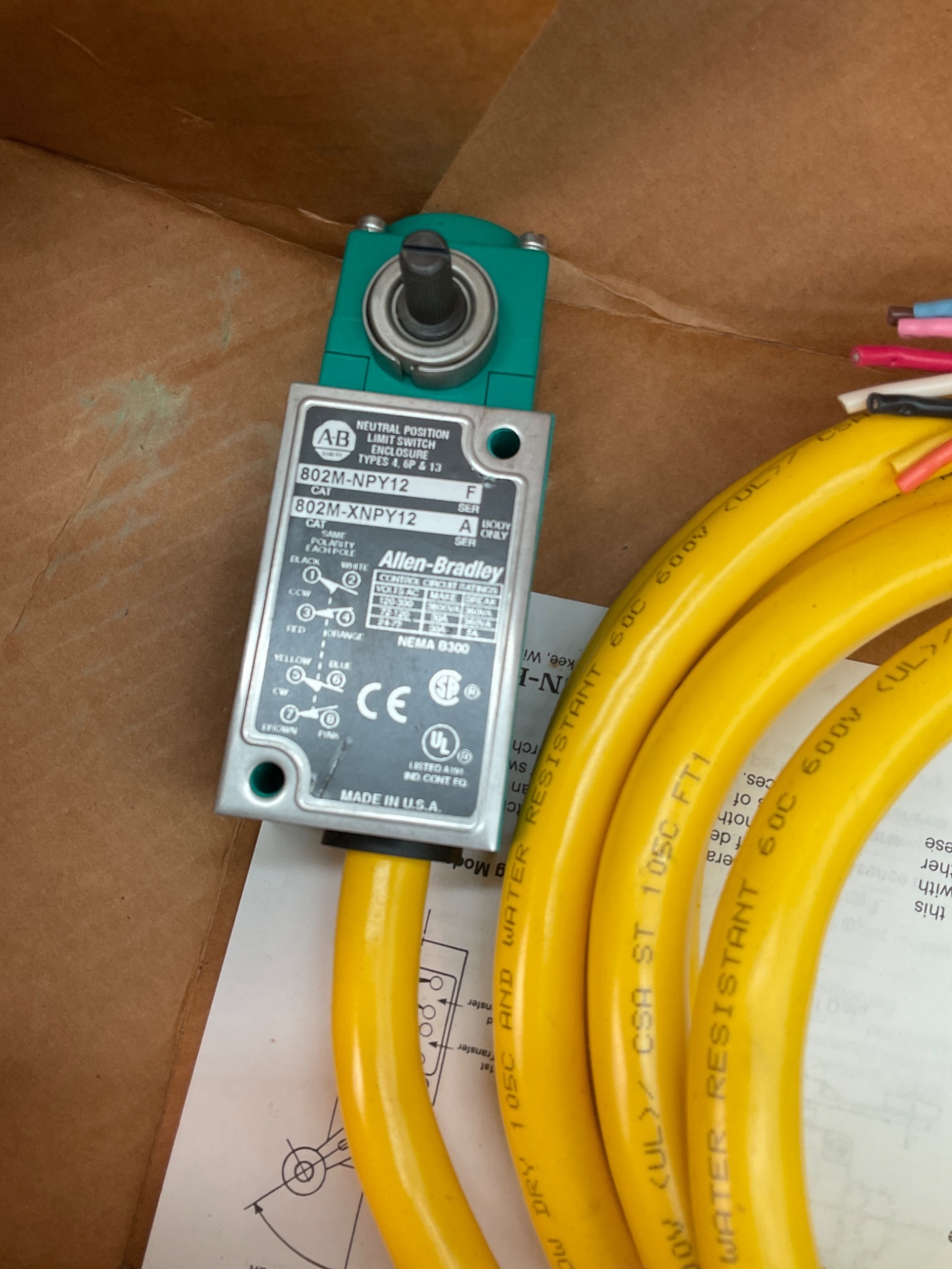 ALLEN BRADLEY 802M-XNPY12 LIMIT SWITCH 4-CIRCUIT 12FT CABLE NEW 1