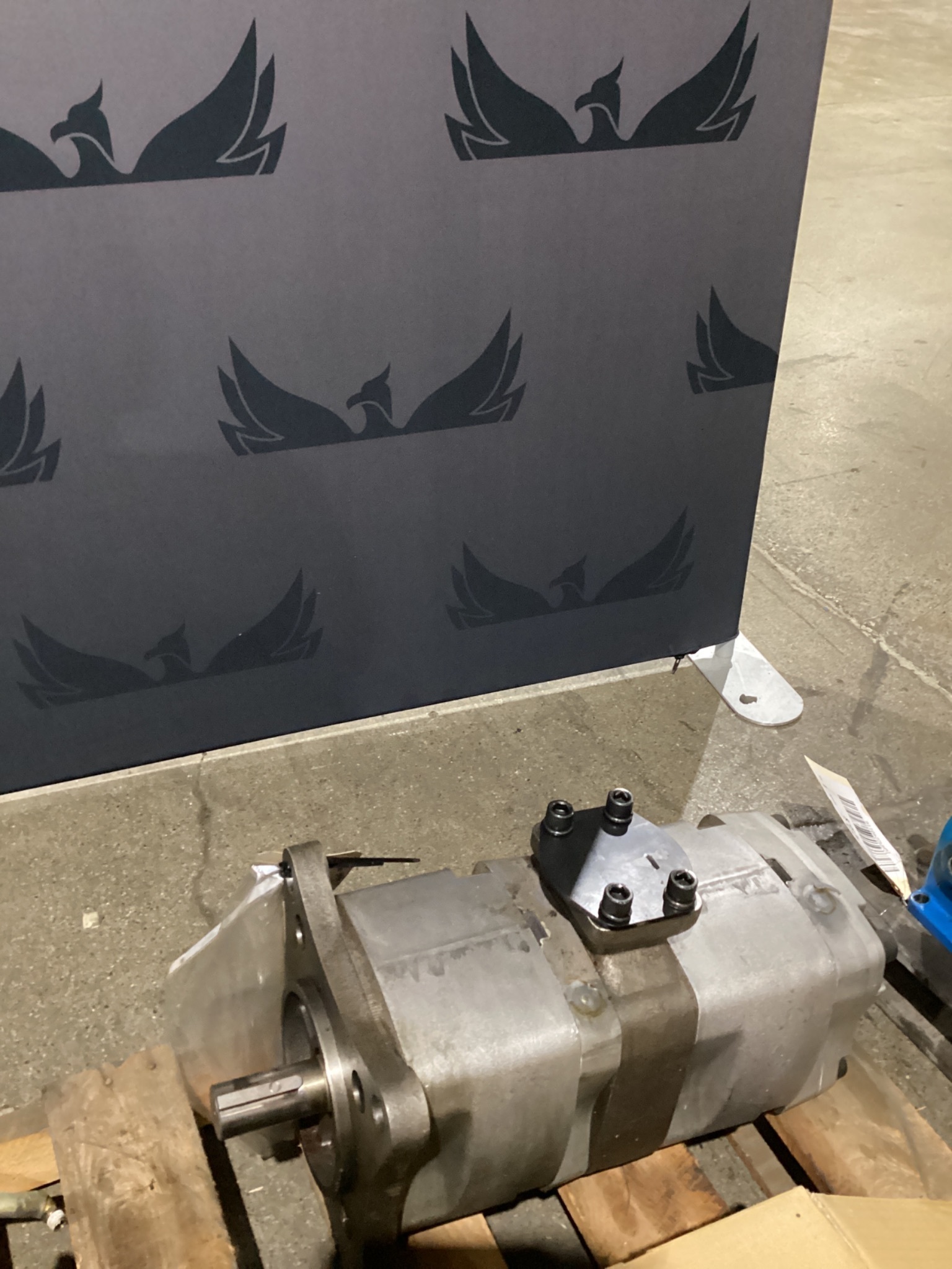 NACHI W-IPH-668-100-100-L-38680 SERVO AMD SPINDLE MOTORS USED 1