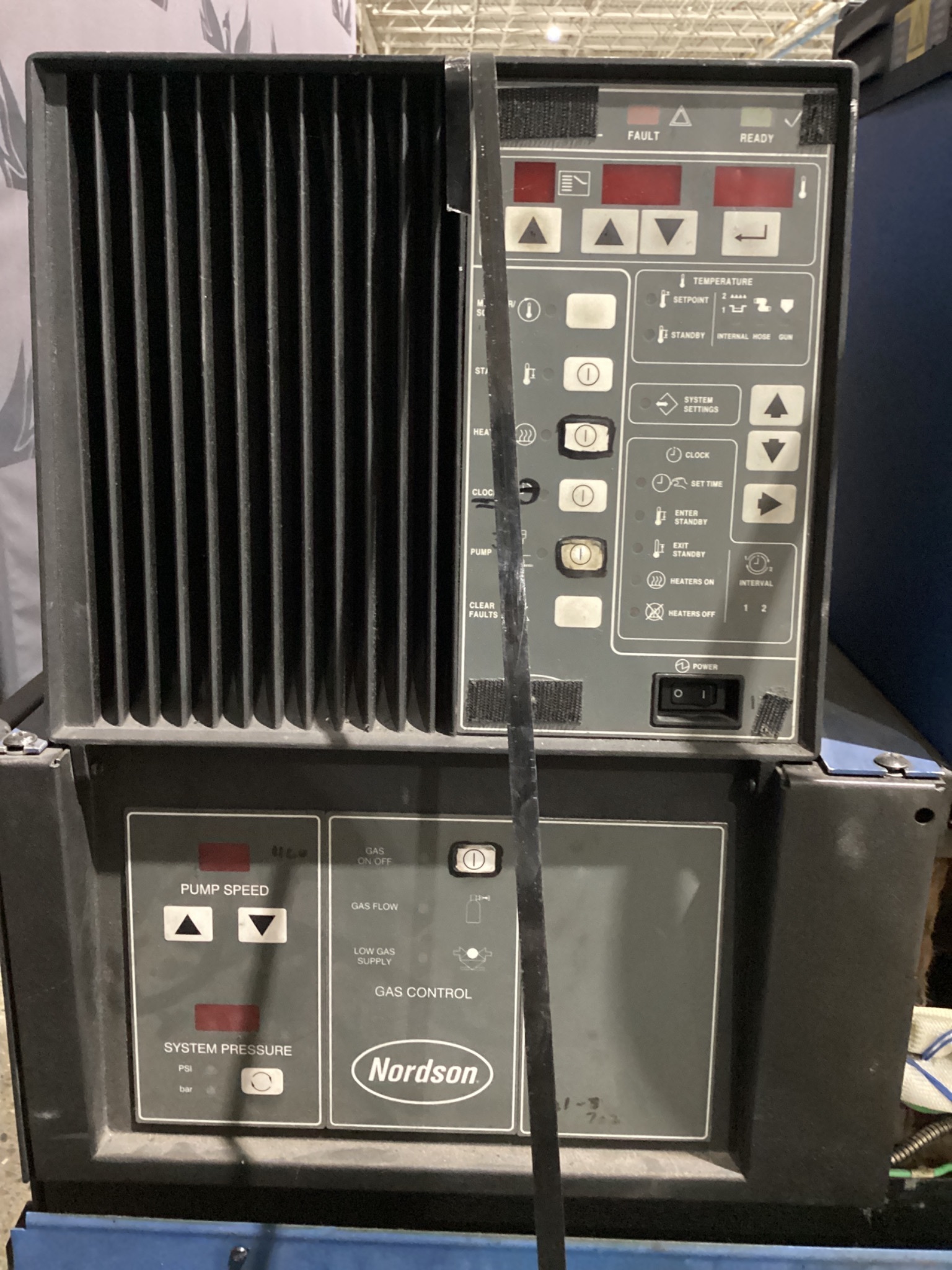 NORDSON FOAMMELT 200 FOAM HOT-MELT DISPENSING SYSTEM USED 4