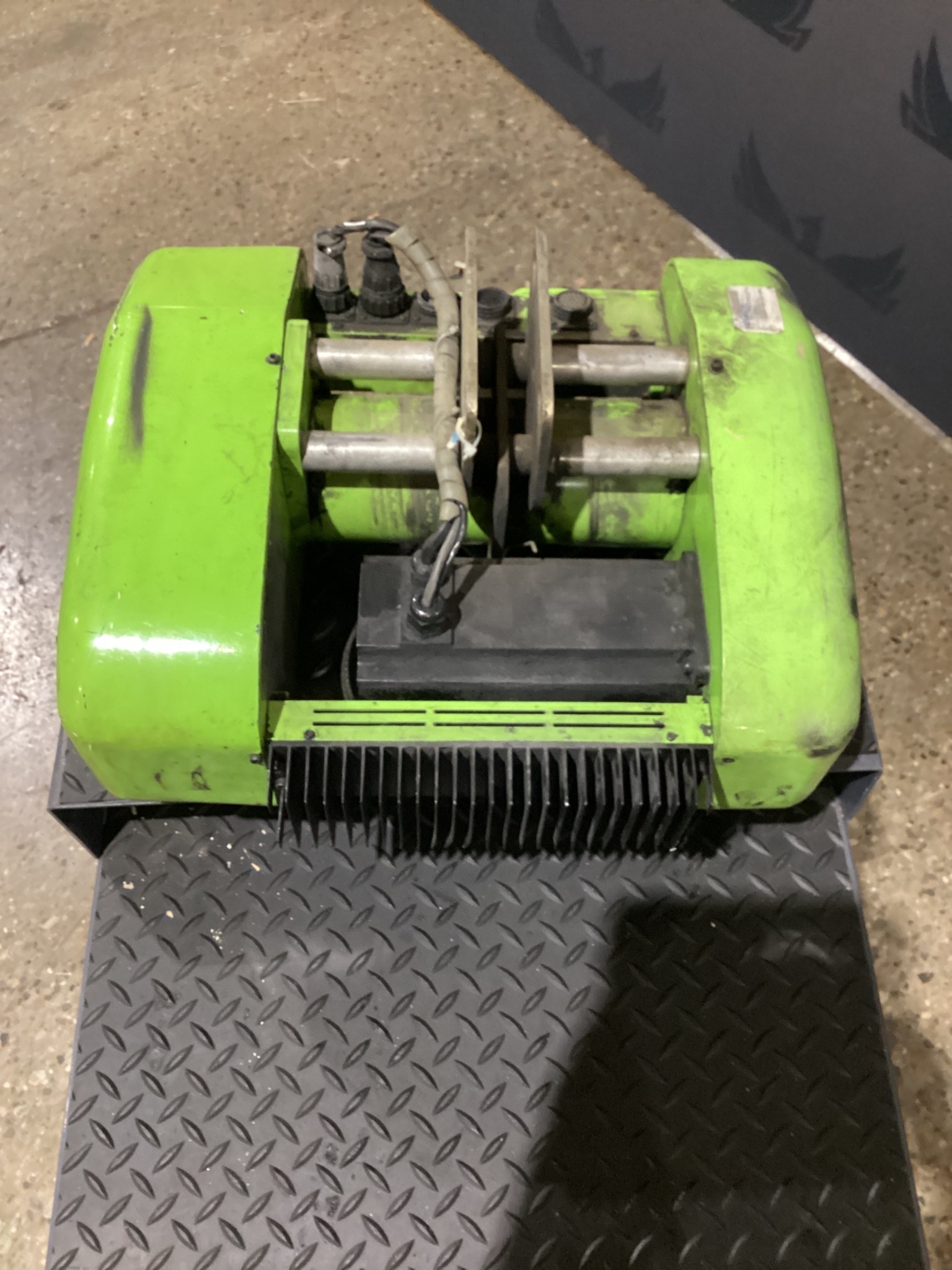 STANLEY iLift 150LB LIFT ASSIST USED 2