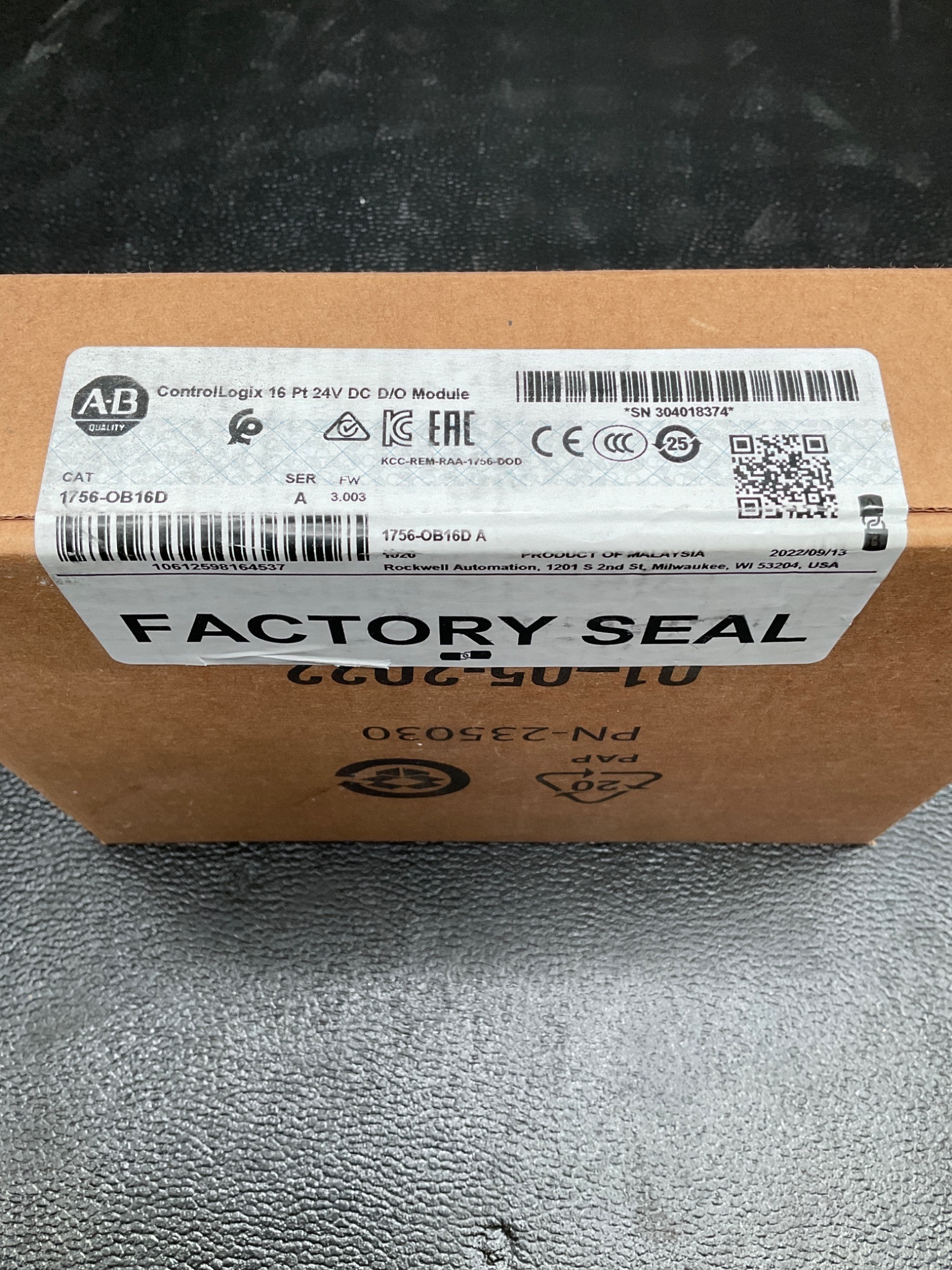 ALLEN-BRADLEY 1756-OB16D DIGITAL OUTPUT MODULE DIAGNOSTIC NEW 1
