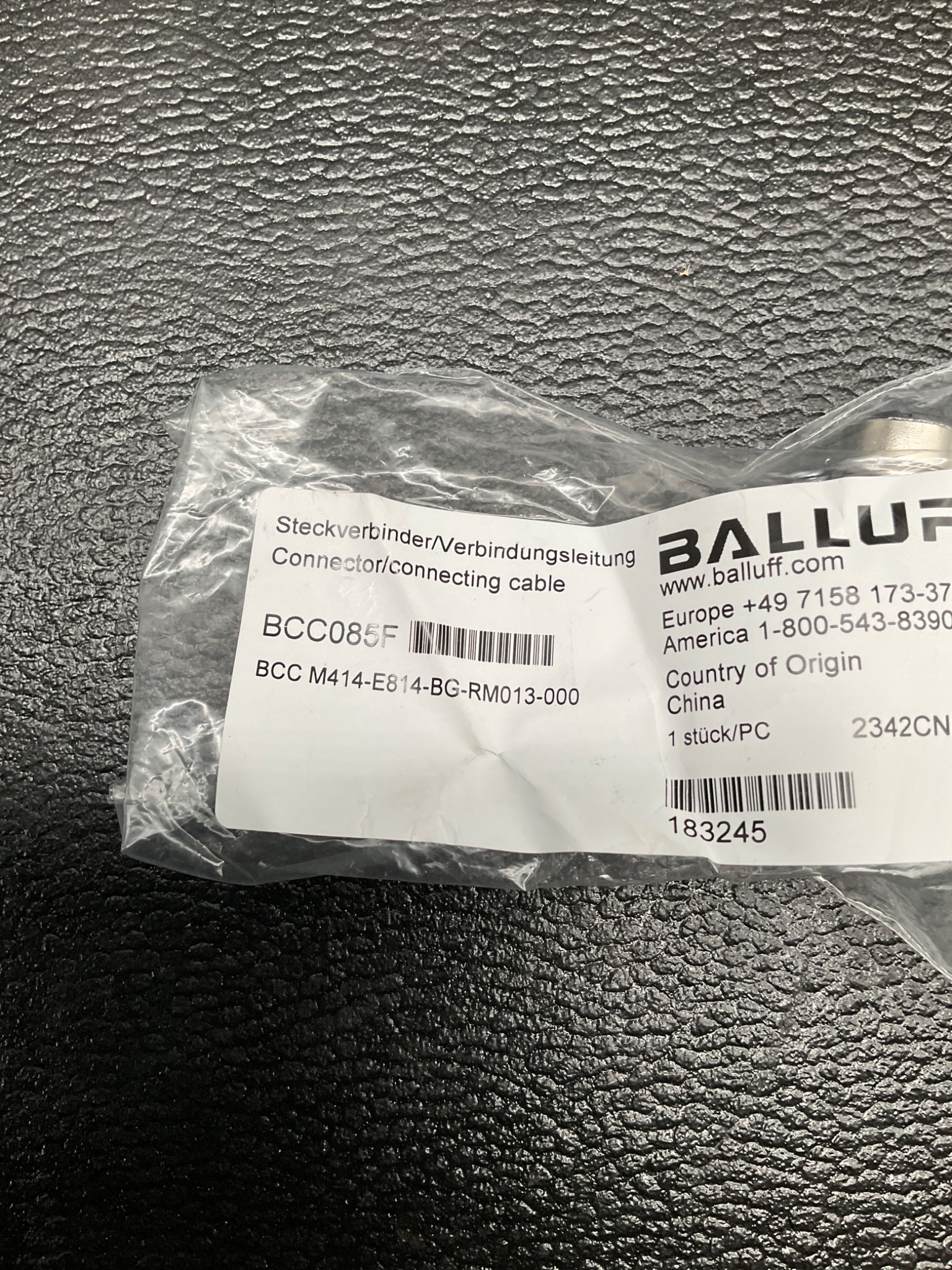 BALLUFF BCC085F M12‑D TO RJ45 BULKHEAD ADAPTER CABLE NEW 2