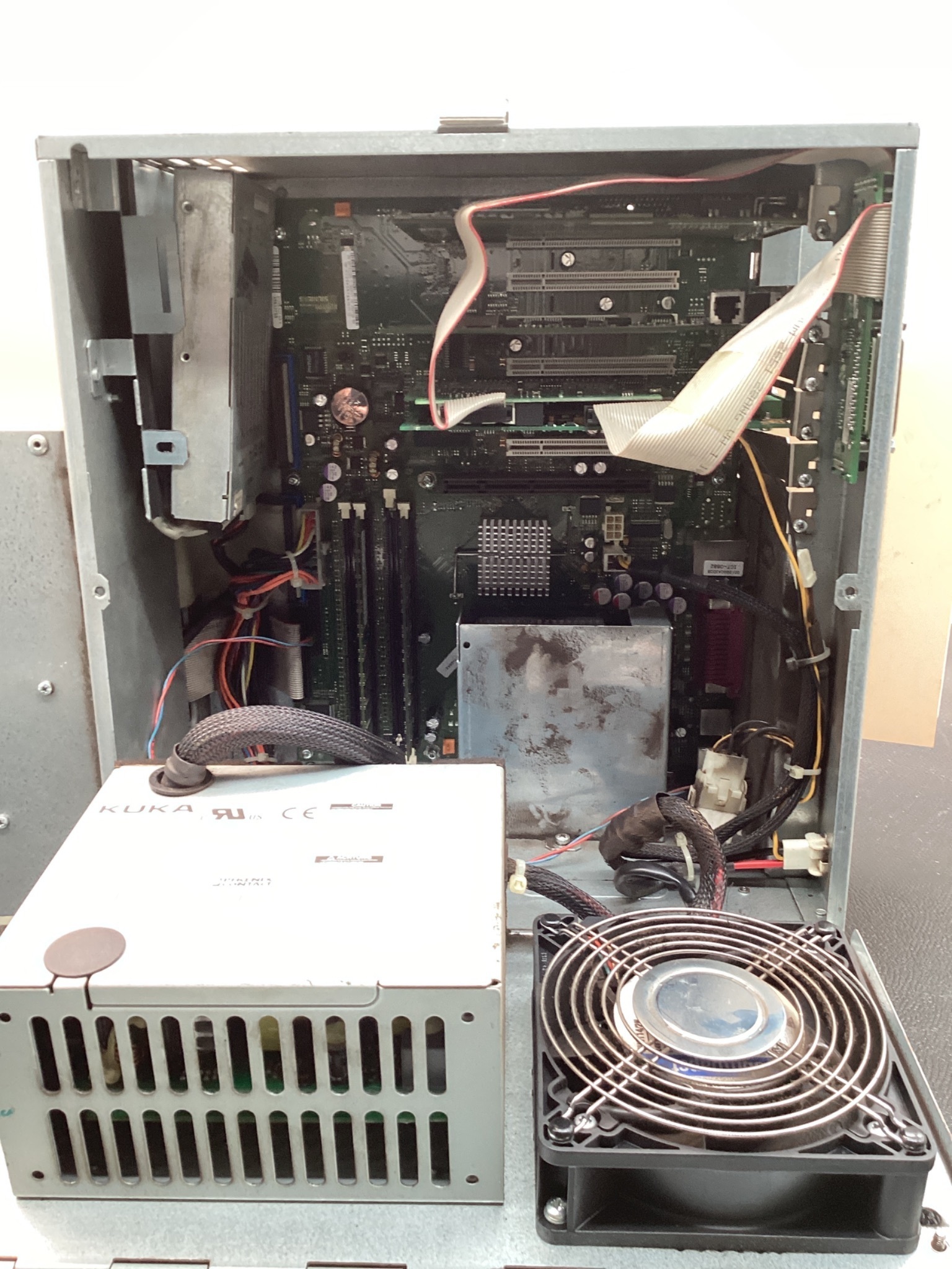 KUKA KPC ED05 133594 ROBOT CONTROLLER 24VDC USED 6
