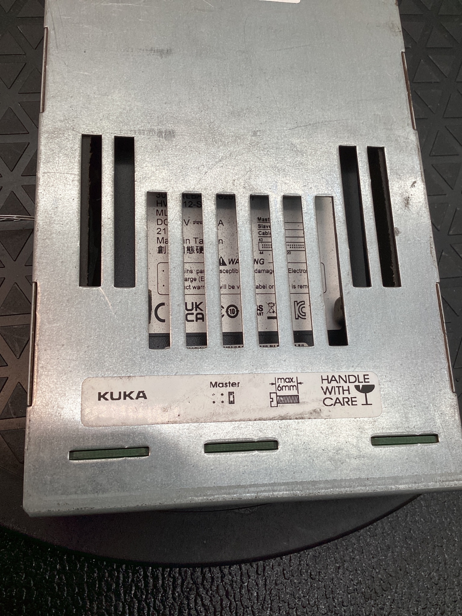 KUKA 00249412 ROBOT CONTROLLER HARD DISK VERSION 3 USED 7