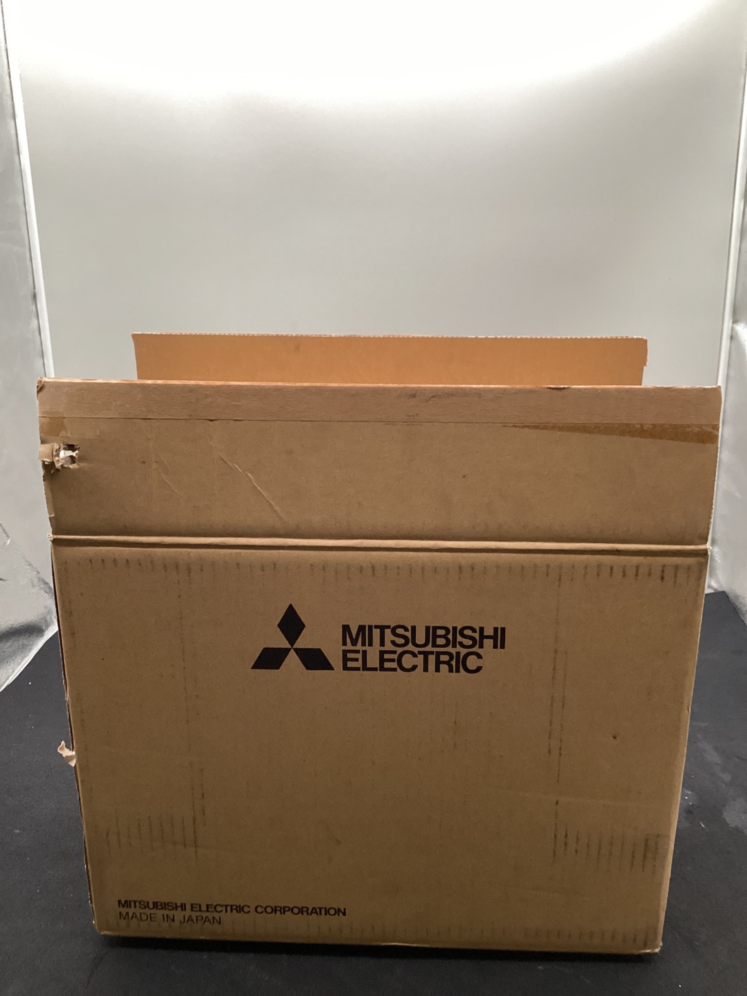 MITSUBISHI MDS-C1-V2-4545 SERVO DRIVES AND AMPLIFIERS NEW 2