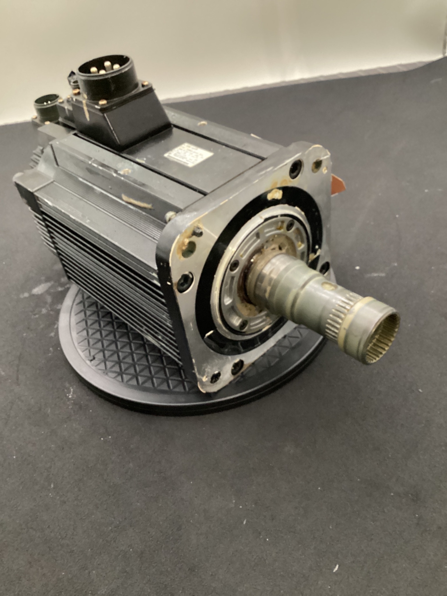 YASKAWA SGMGH-55A2A-YR14 AC SERVO MOTOR 5.5KW USED 0