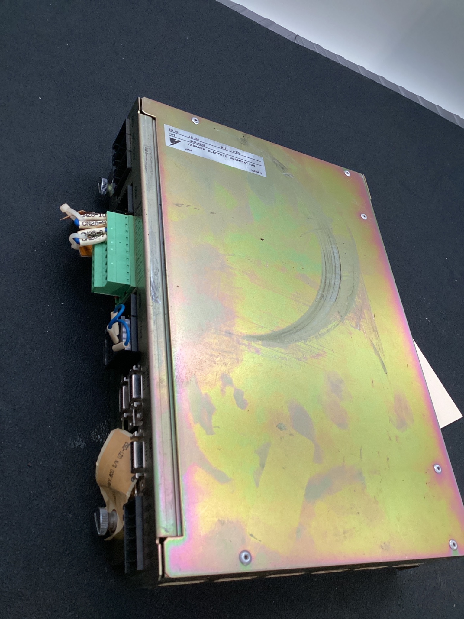 YASKAWA JZRCR-XSU02 SERVO DRIVE CONTROLLER USED 1