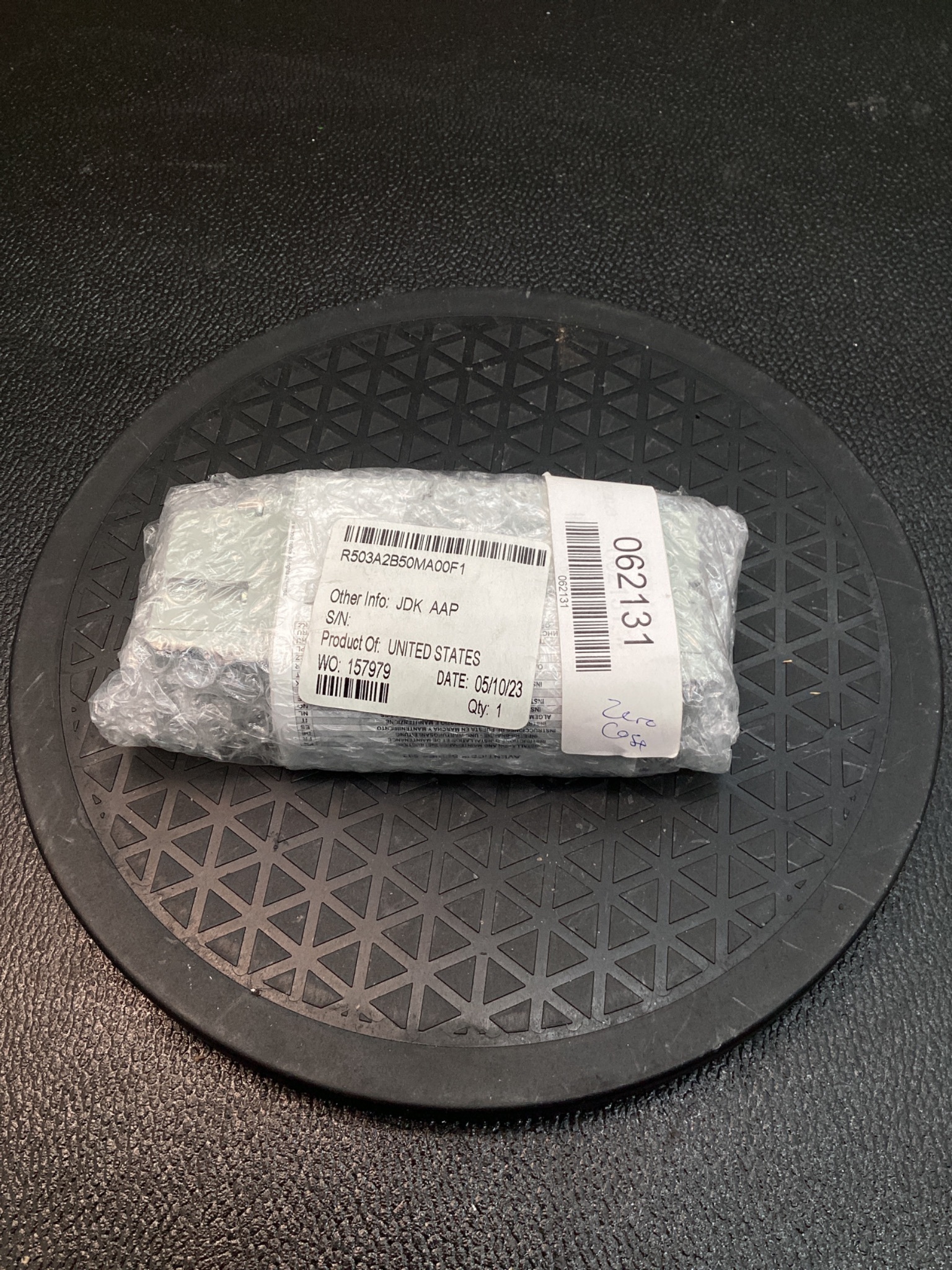 AVENTICS R503A2B50MA00F1 SOLENOID VALVES USED 0