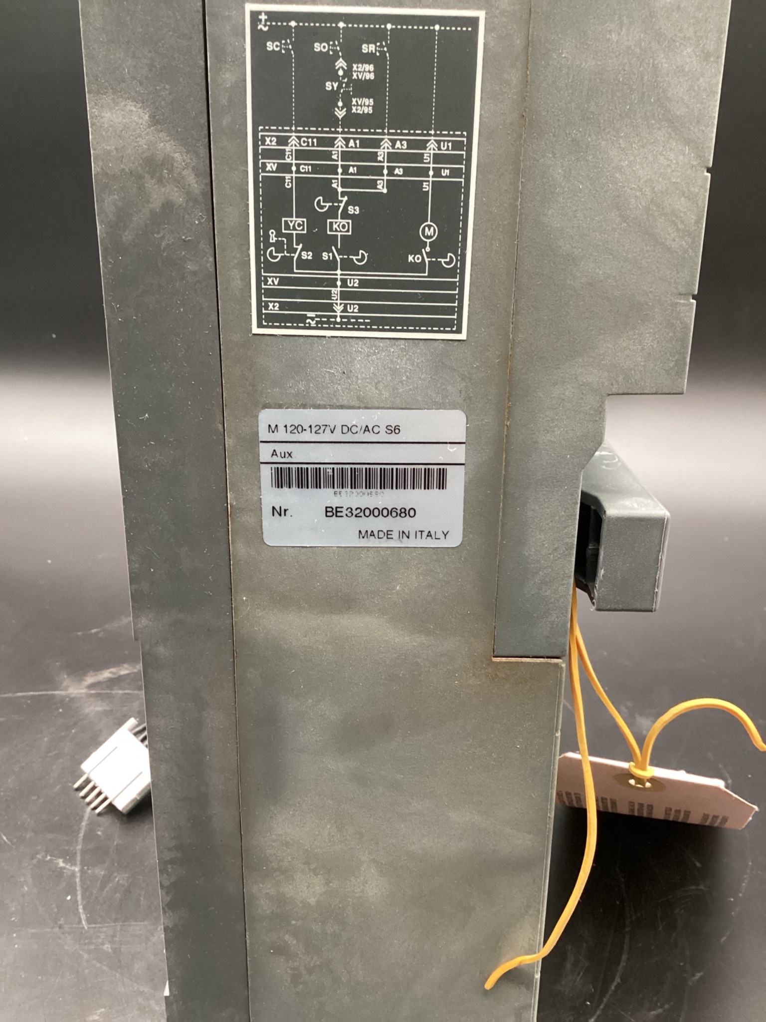 ABB SACE ISOMAX S MOLDED CASE CIRCUIT BREAKER USED 2