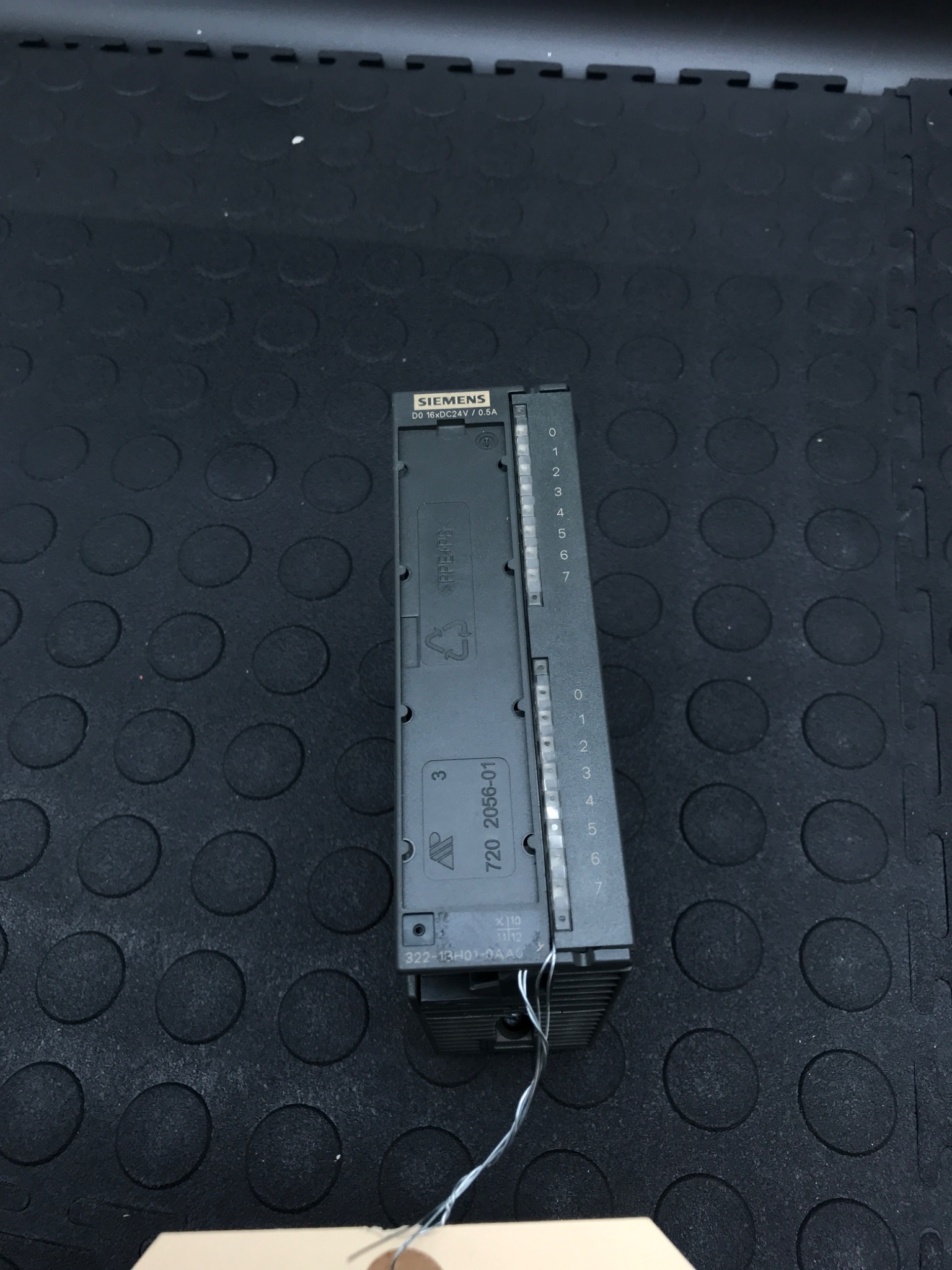SIEMENS 6ES7 322-1BH01-0AA0 Simatic S7 Output Module USED 0