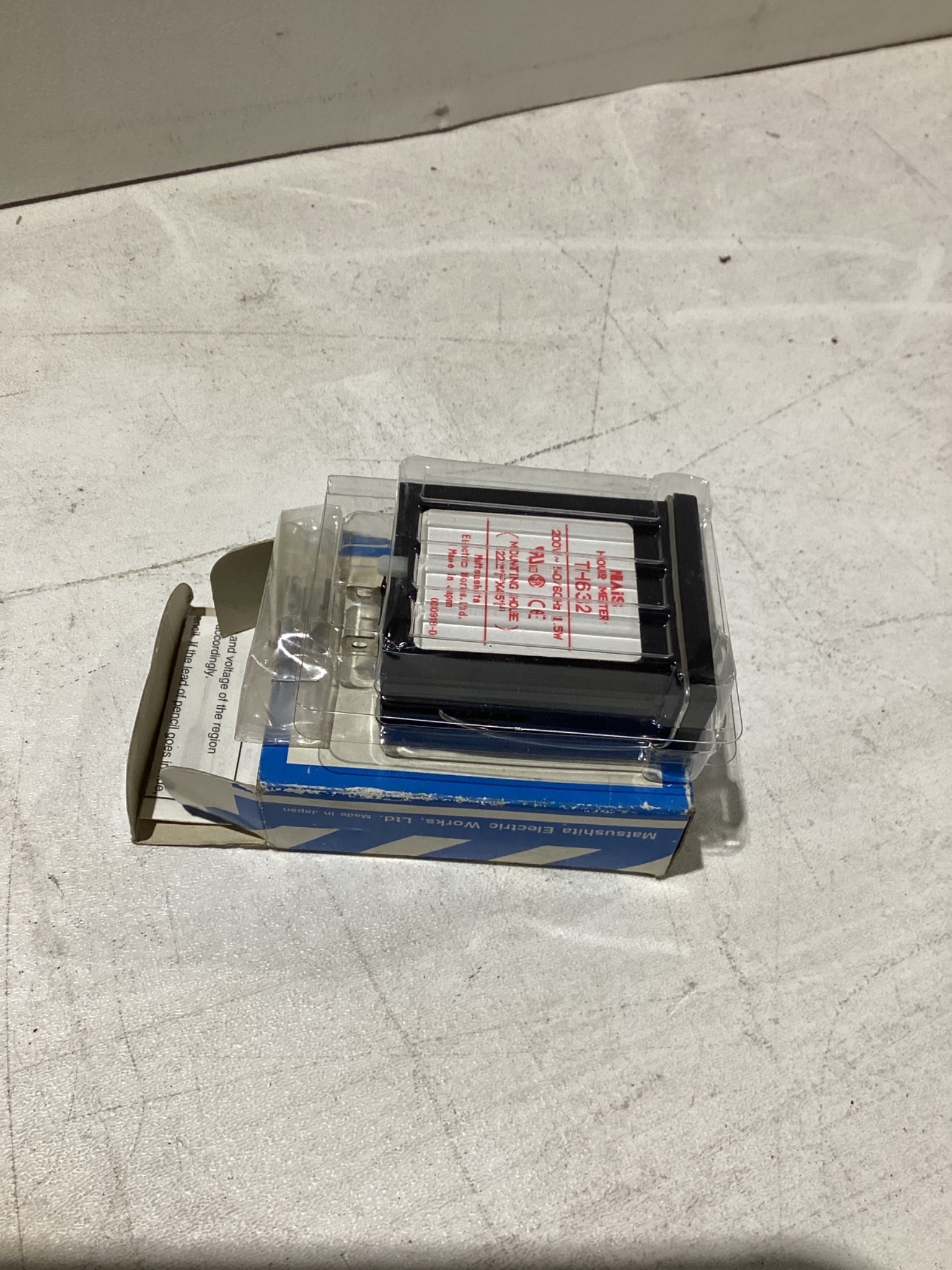 NAIS HOUR METER TH632 NEW 2