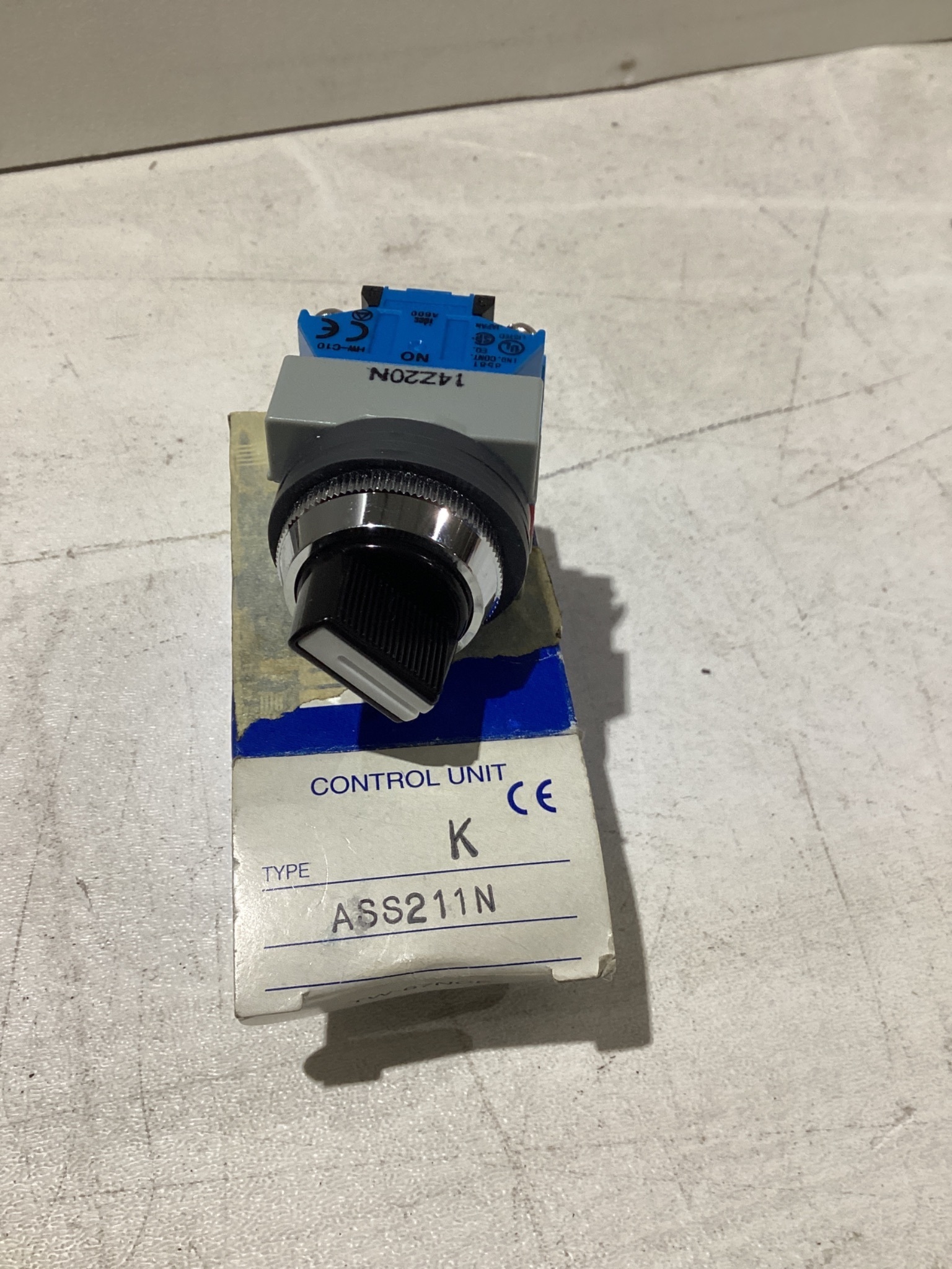 IDEC CONTROL UNIT SWITCH K ASS211N NEW 2
