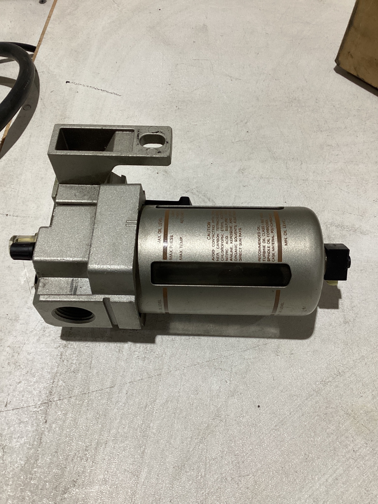SMC OIL FILTER NAL4000-N04-3 USED 3