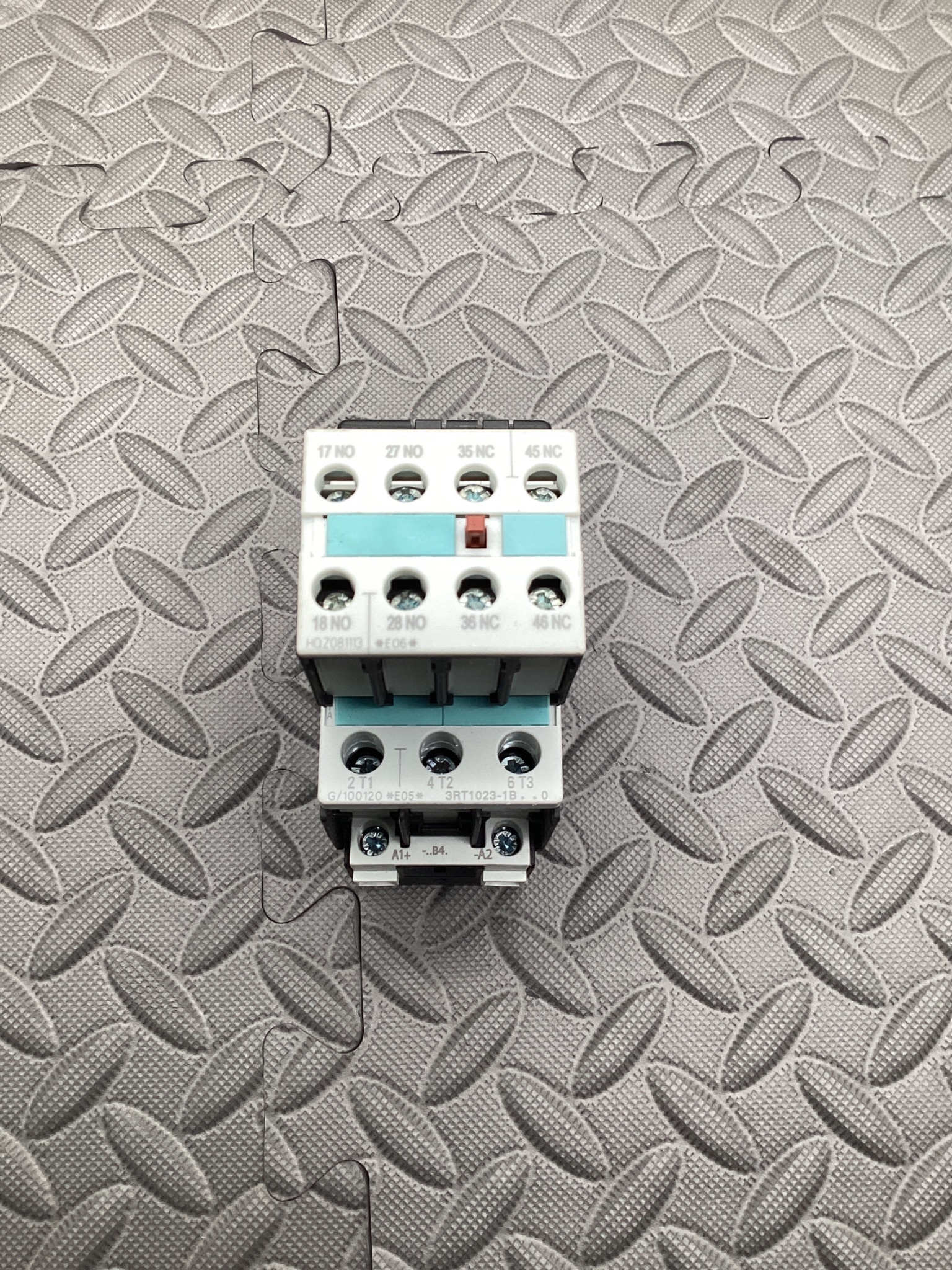 SIEMENS 3ZX1012‑0RT02‑1AA1 Contactor w/3RH1921‑1FC22 Aux Block 35A USED 5