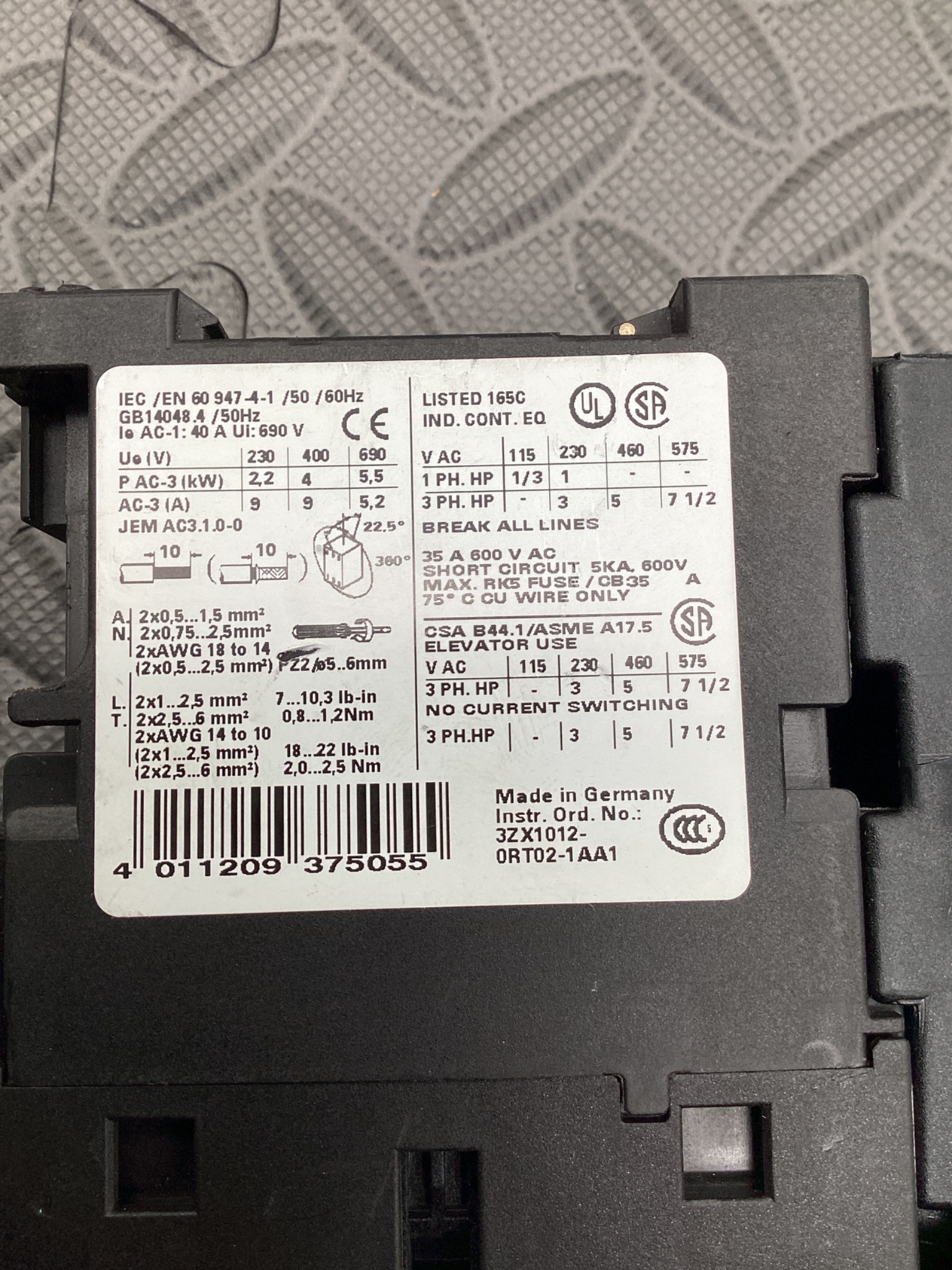 SIEMENS 3ZX1012‑0RT02‑1AA1 Contactor w/3RH1921‑1FC22 Aux Block 35A USED 6
