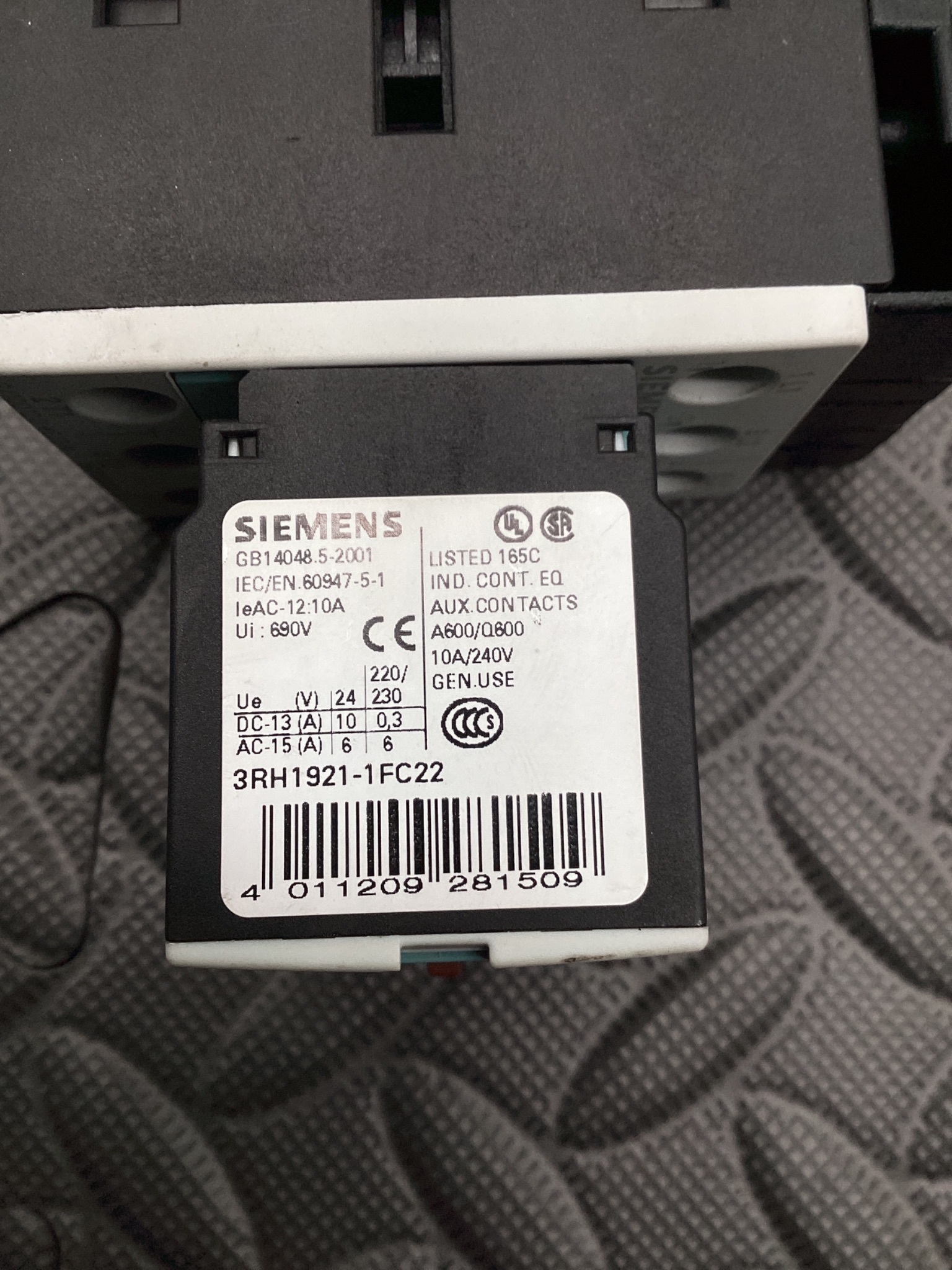 SIEMENS 3ZX1012‑0RT02‑1AA1 Contactor w/3RH1921‑1FC22 Aux Block 35A USED 7