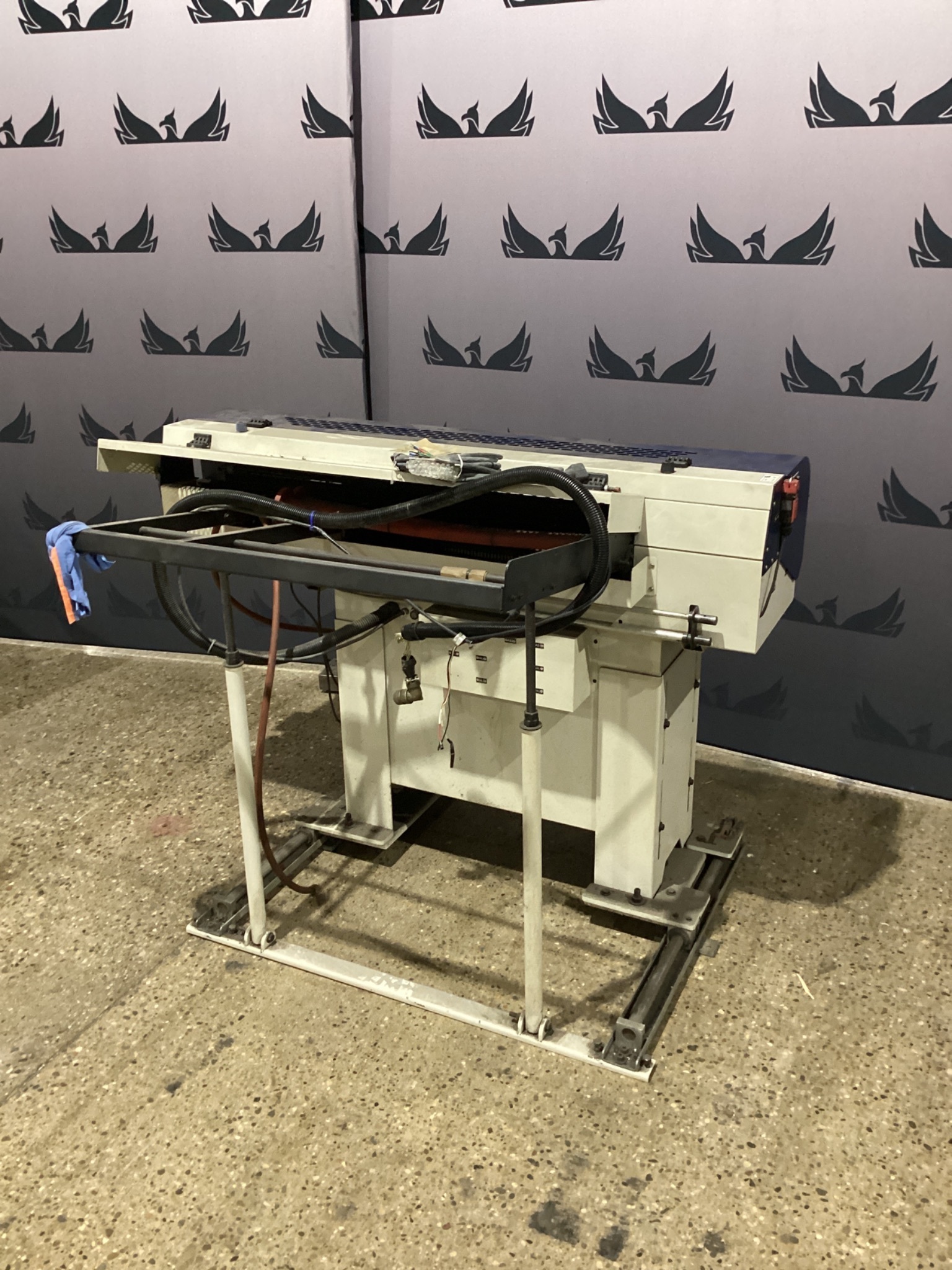 EDGE TECHNOLOGIES V-65E-CE-A MAGAZINE TYPE BAR LOADERS USED 1