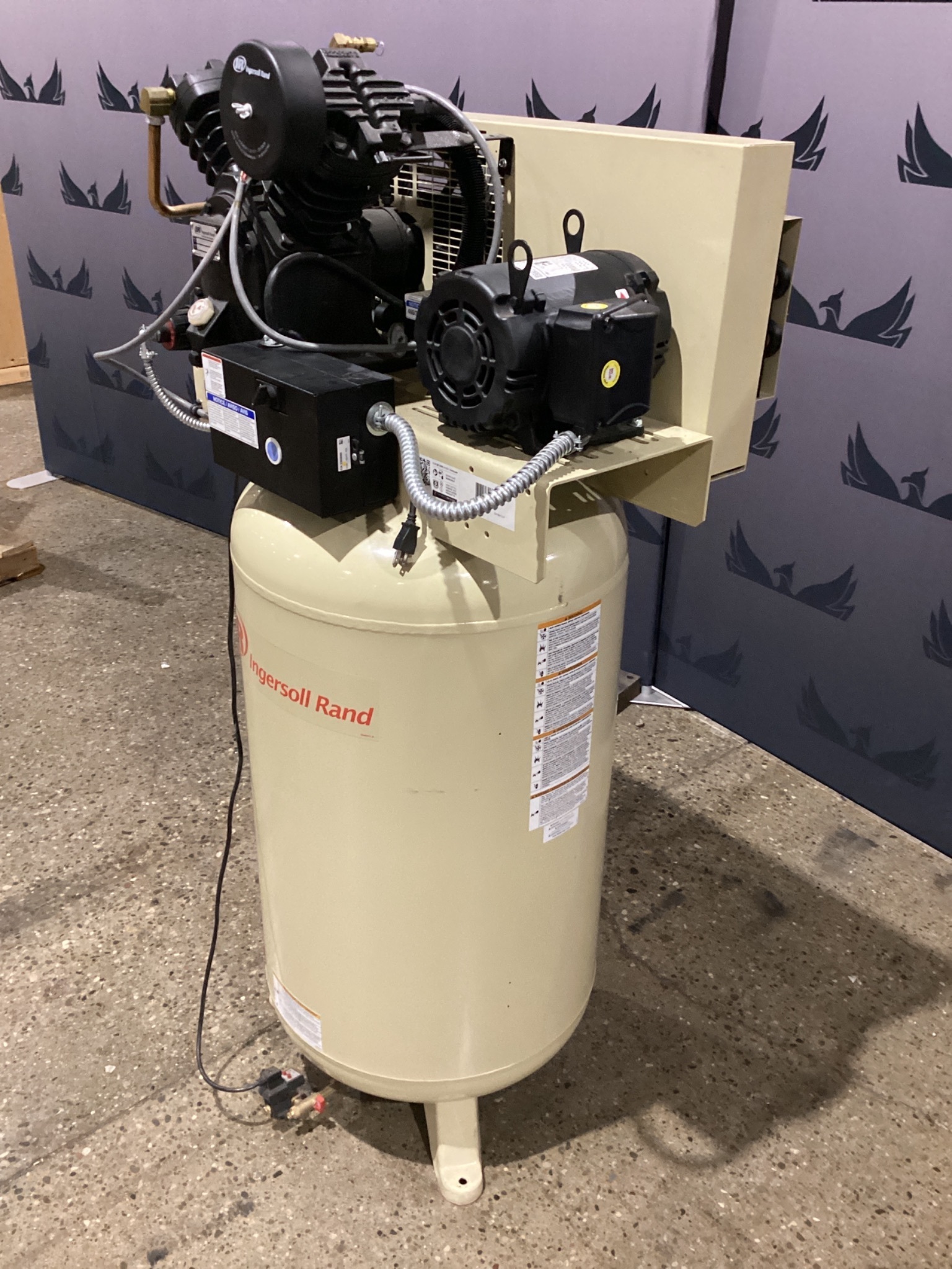 INGERSOLL-RAND 2475N7.5-P AIR COMPRESSORS USED 1