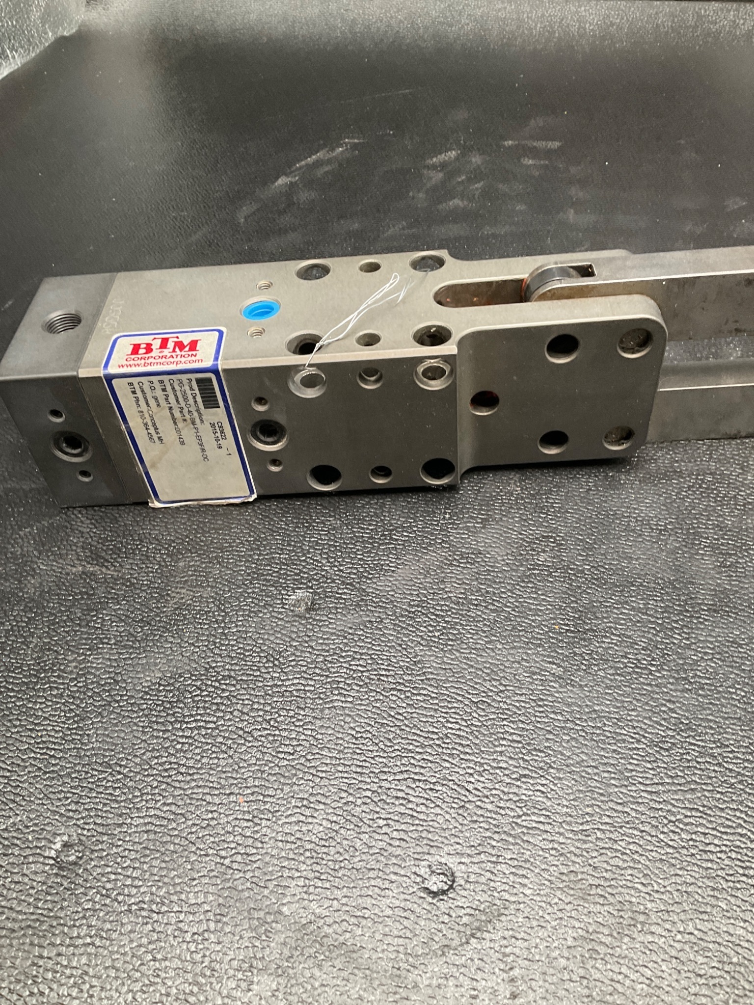 BTM 001439 INDUSTRIAL FIXTURE CLAMP USED 2