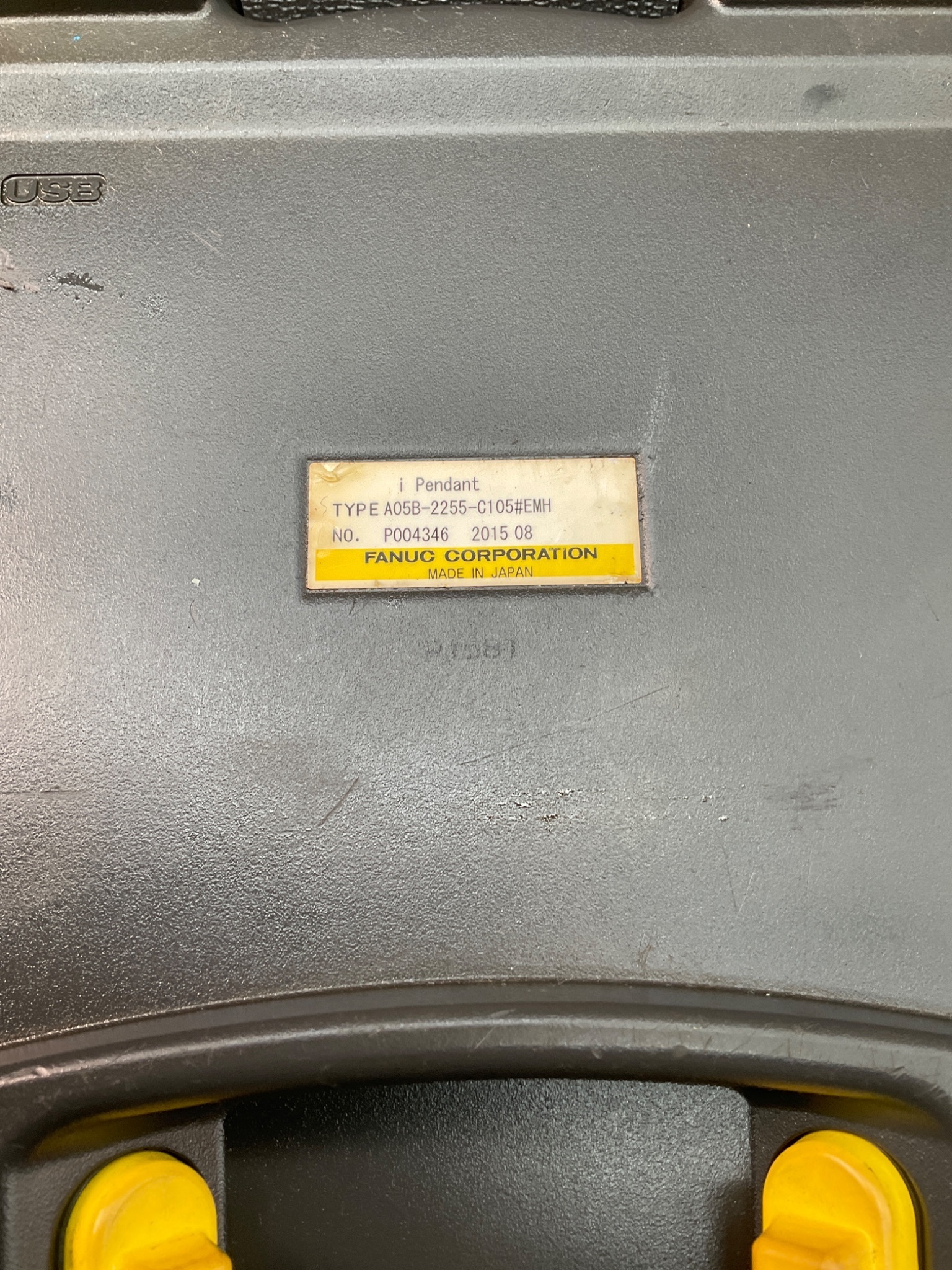 FANUC A05B-2255-C105#EMH I-PENDANT TOUCHSCREEN R-30IB USED SCREEN DAMAGE 1