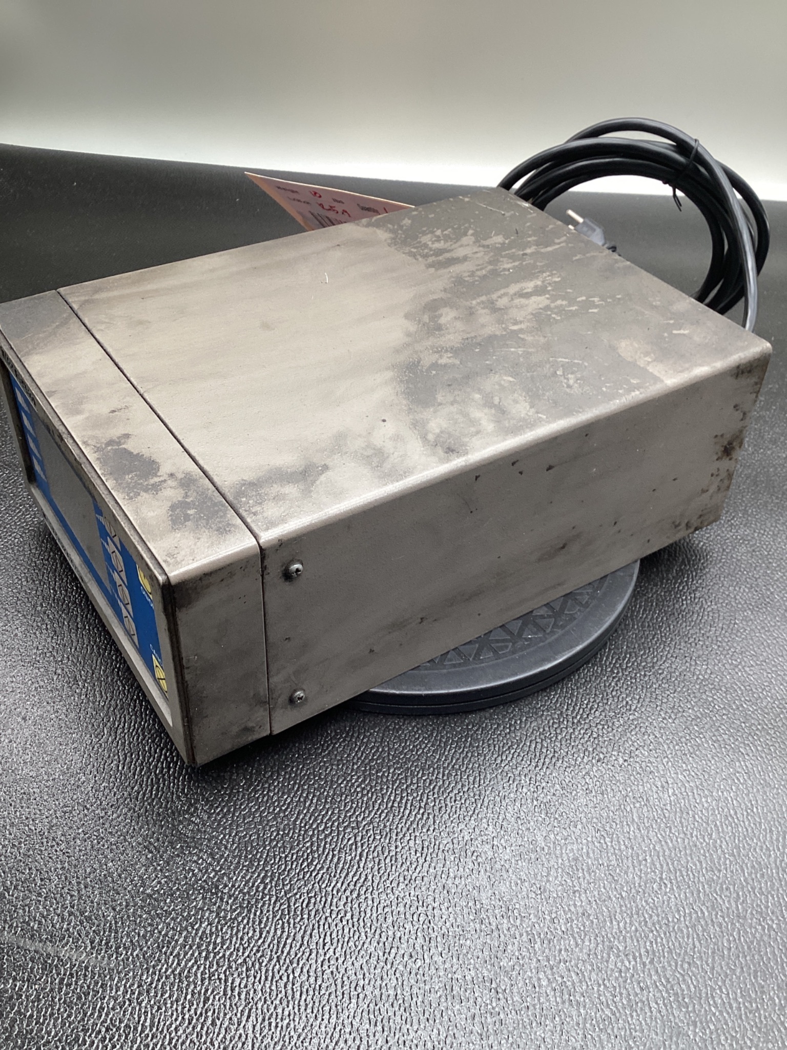 SBS SB-4500 BALANCE SYSTEM USED 1