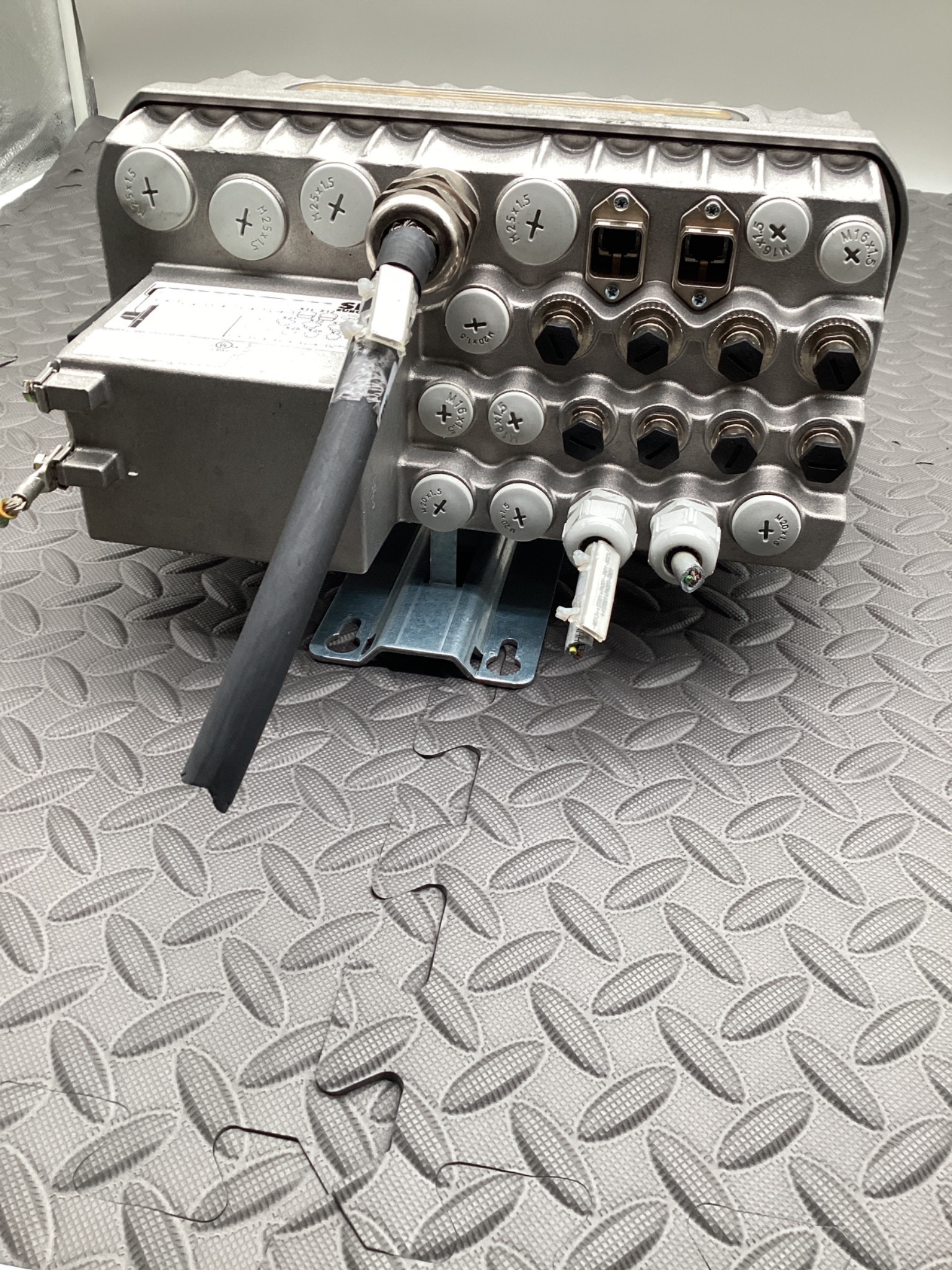 SEW EURODRIVE MTF11A003-503-E20A-15 Drive Module USED 2